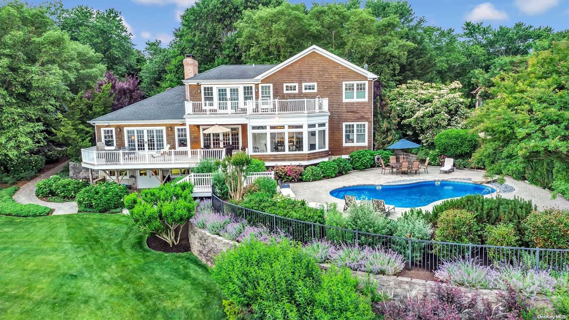 40 Overlook Drive, Aquebogue, NY 11931