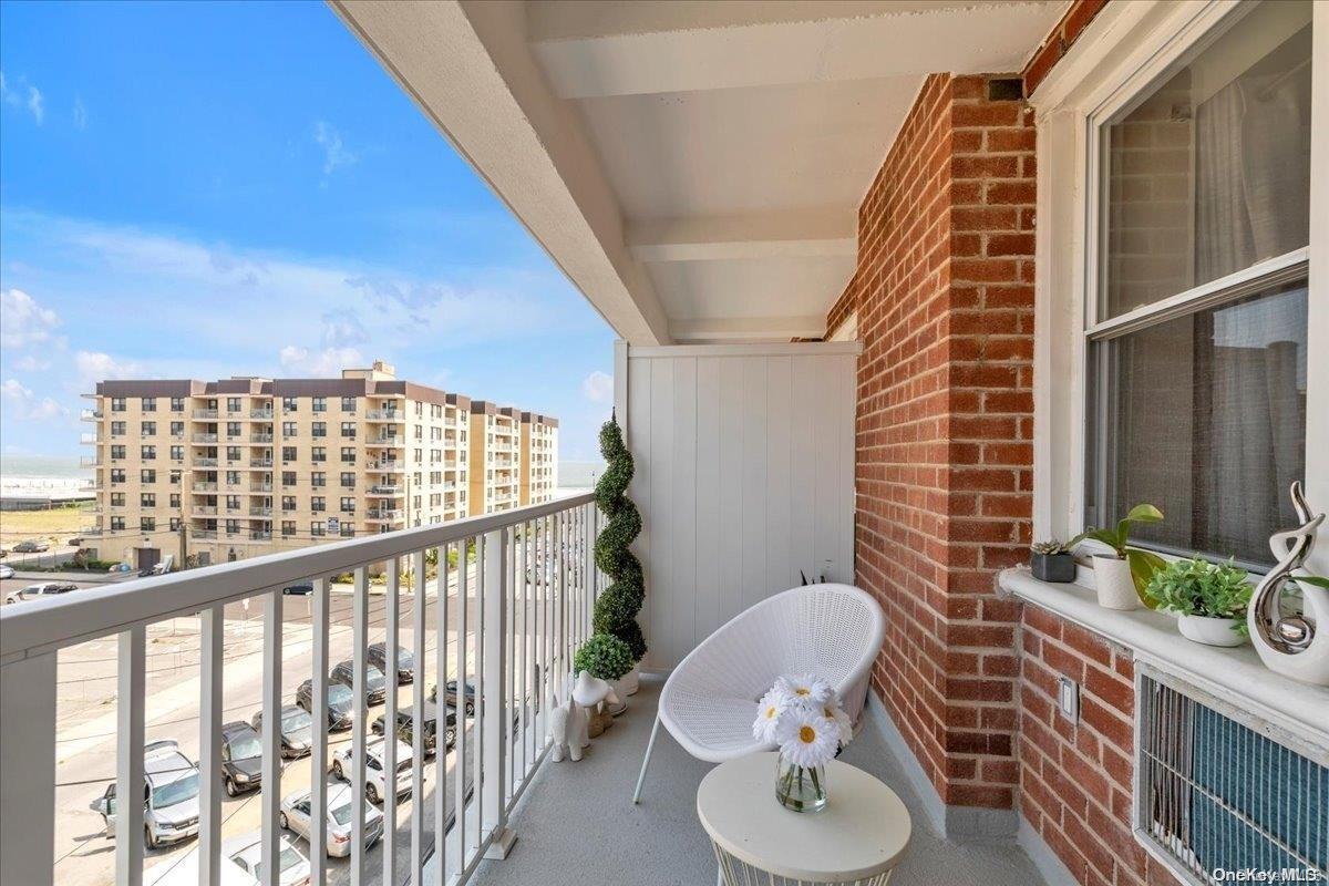 55 Monroe Blvd. # 4G, Long Beach, NY 11561