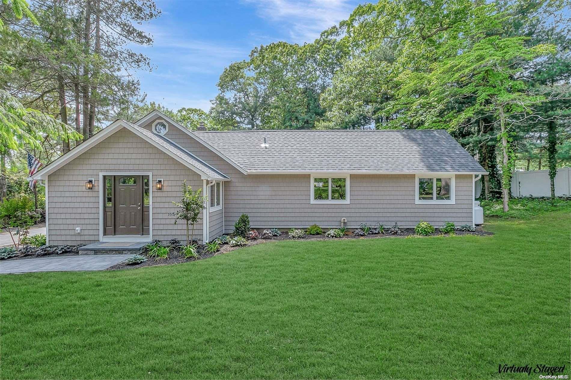 456 Landing Avenue, Smithtown, NY 11787