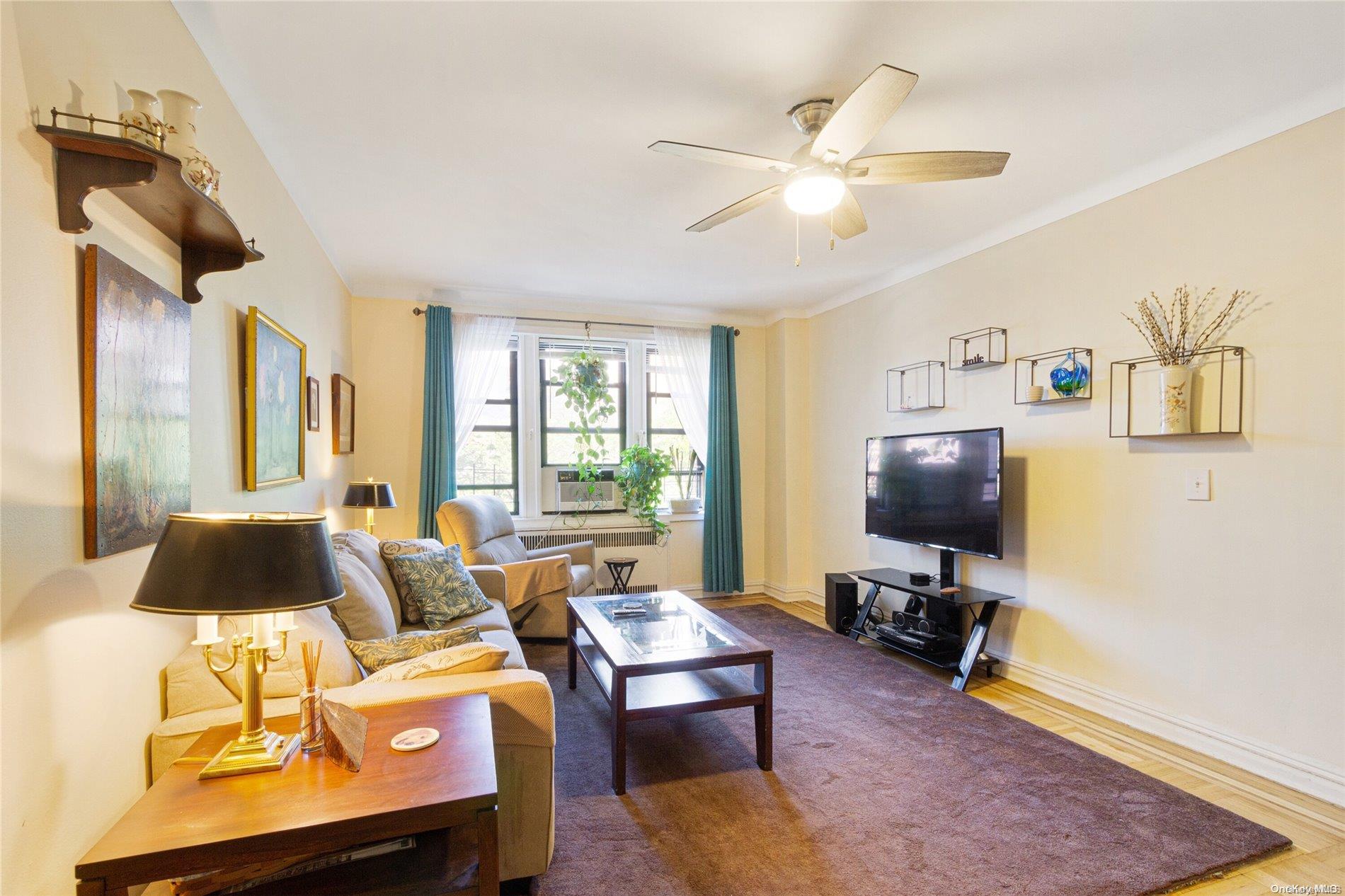 43-25 43rd Street # D4, Sunnyside, NY 11104