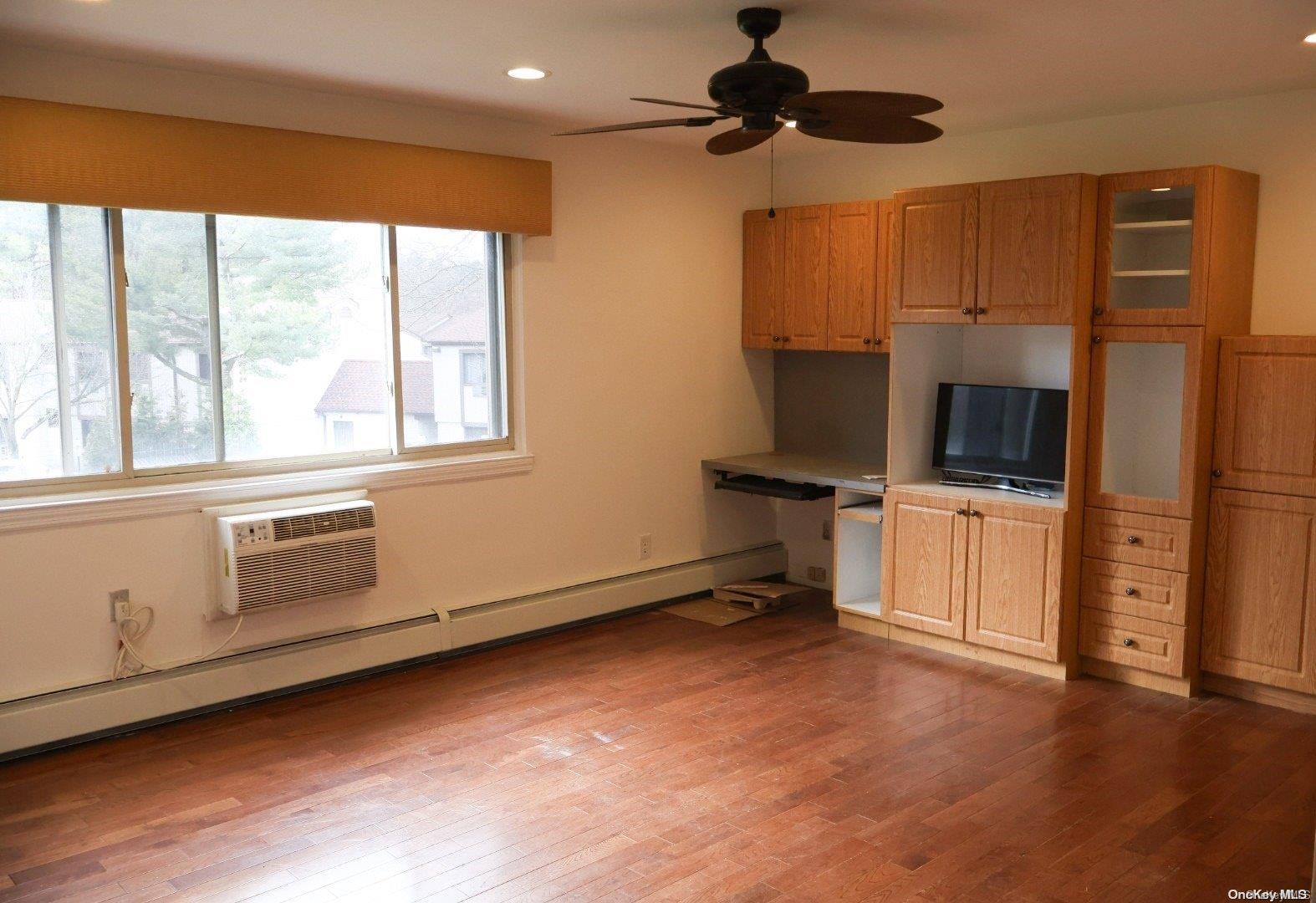 37 Richmond Boulevard # 2A, Ronkonkoma, NY 11779