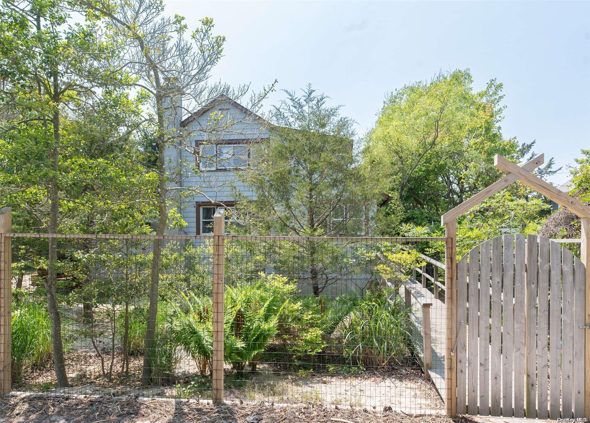 49 Bungalow Walk, Ocean Beach, NY 11770