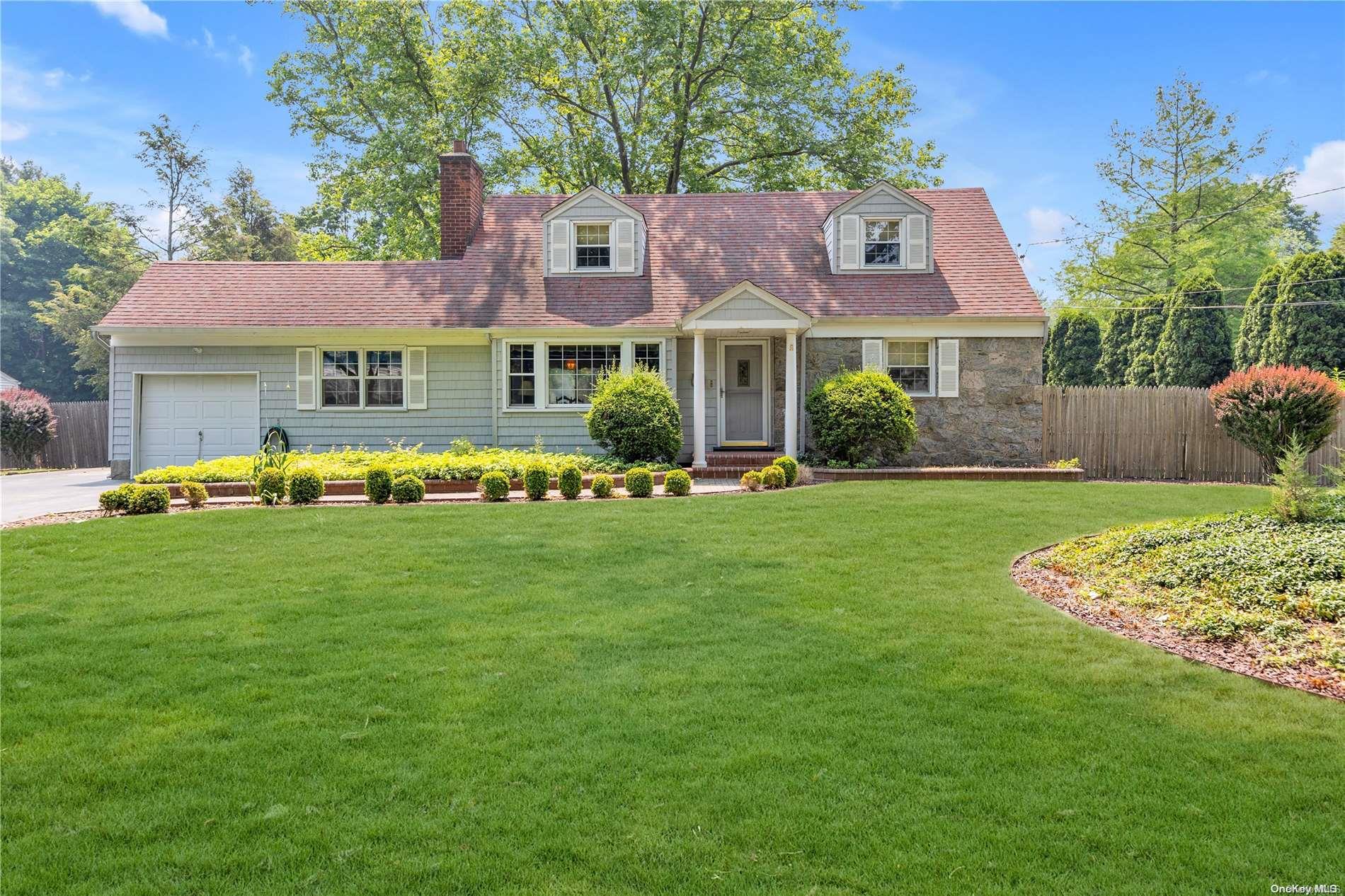 19 Kenilworth Drive, East Northport, NY 11731