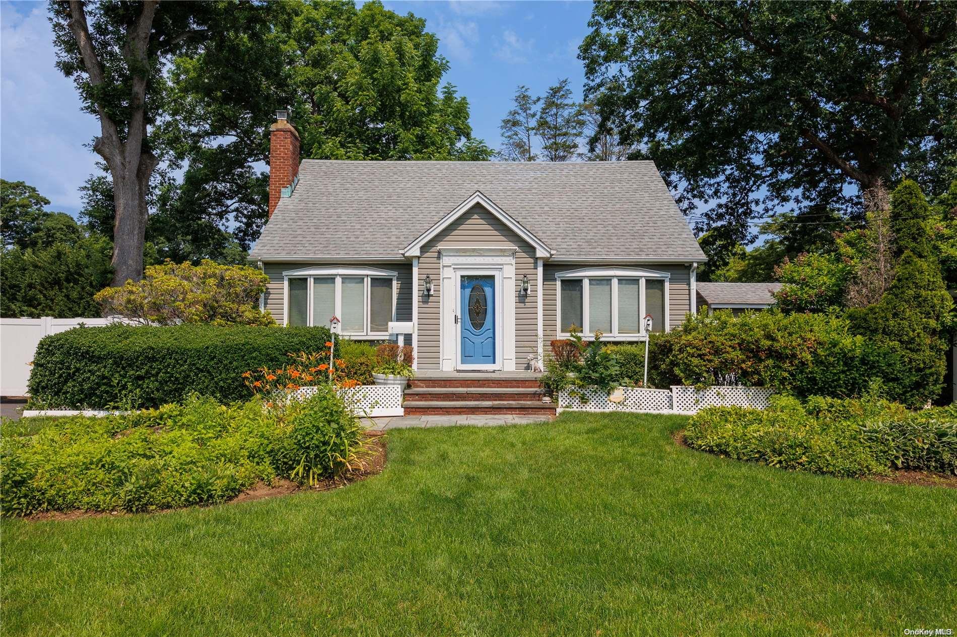 1905 Park Avenue, East Meadow, NY 11554