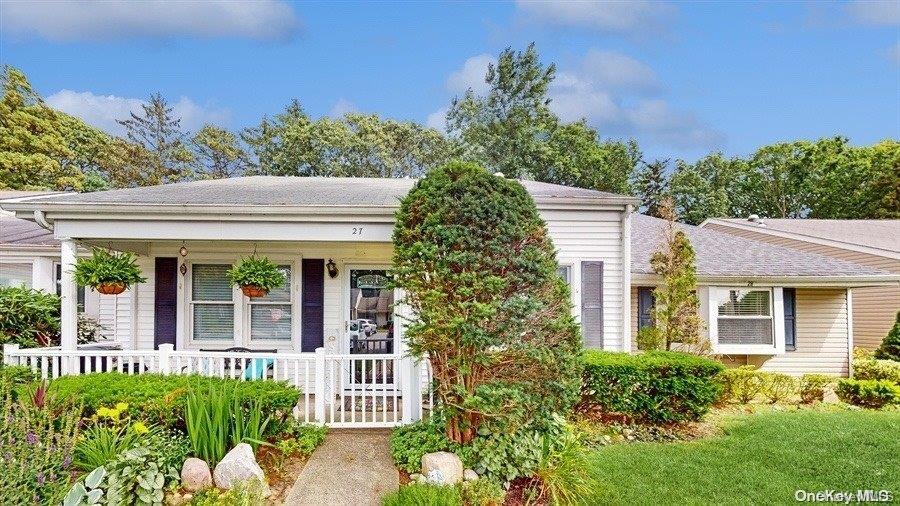 27 Freemont Lane # 0, Coram, NY 11727
