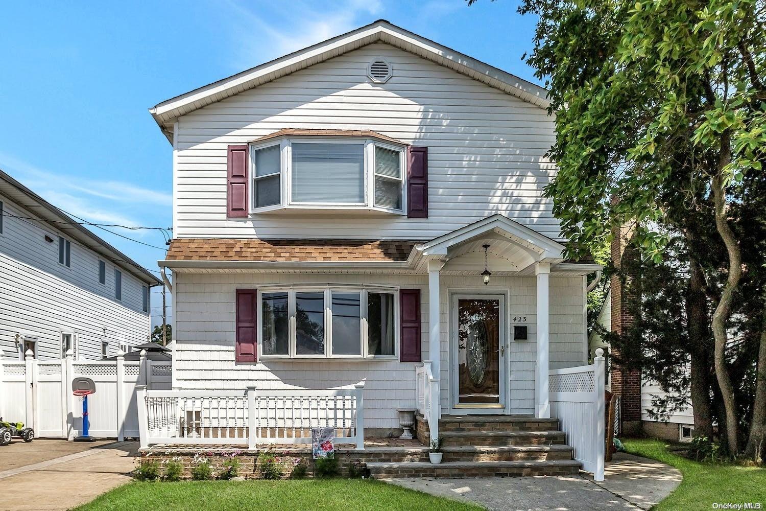 423 Lucille Avenue, Elmont, NY 11003