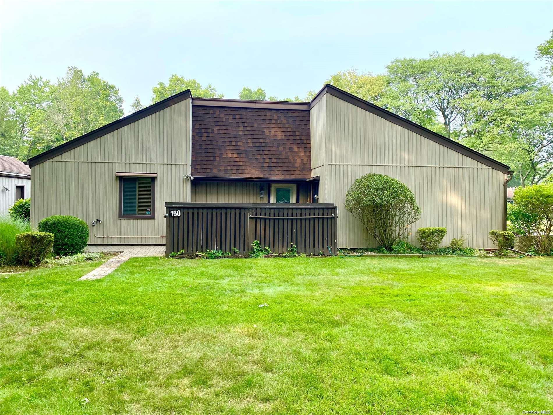 150 Strathmore Gate Drive # 150, Stony Brook, NY 11790