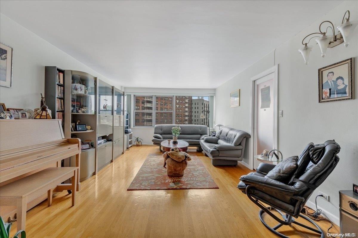 125-10 Queens Boulevard # 715, Kew Gardens, NY 11415