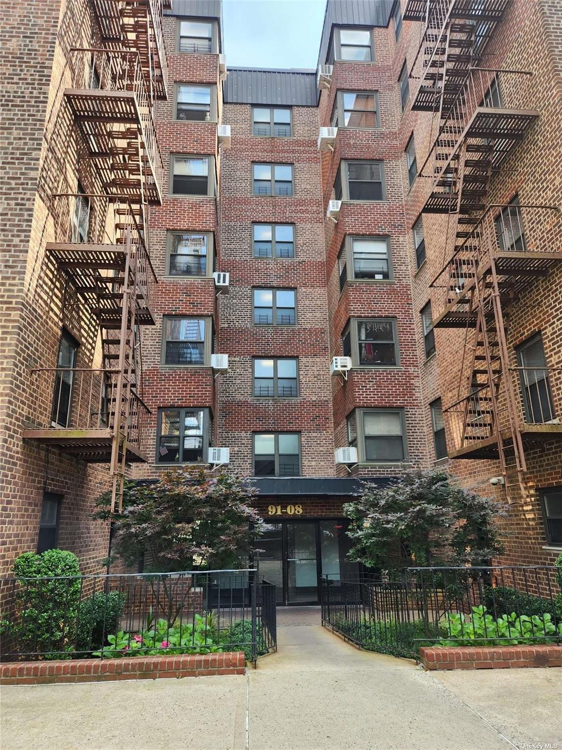 91-08 32 Avenue # E107, East Elmhurst, NY 11369