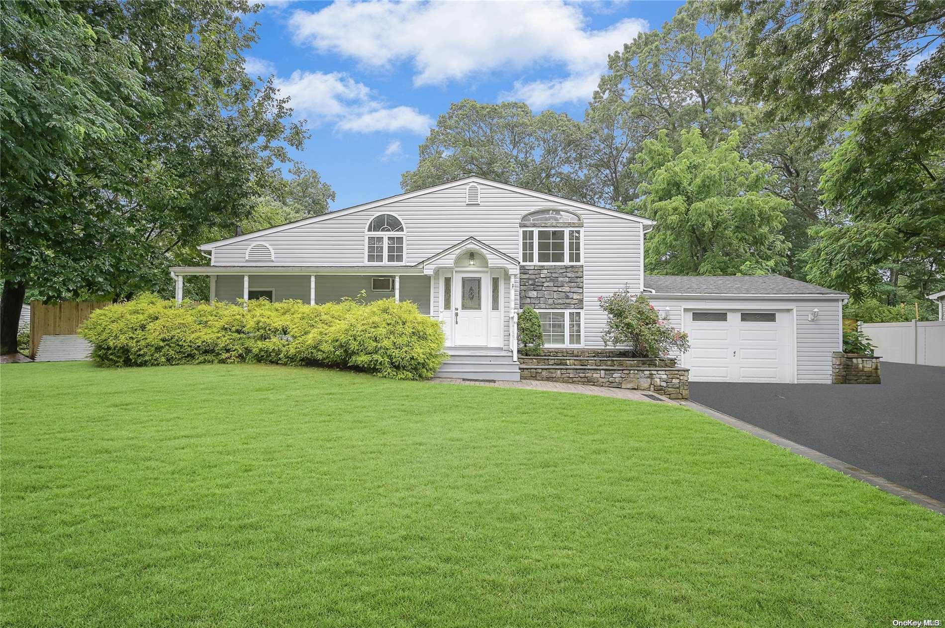 85 University Heights Drive, Stony Brook, NY 11790