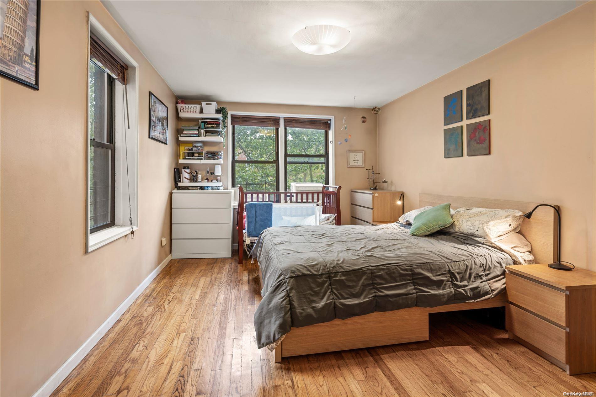 102-12 65th Avenue # D36, Forest Hills, NY 11375