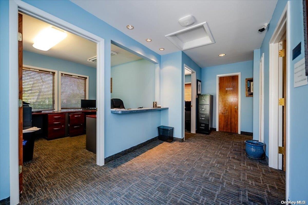 800 Montauk Highway, West Islip, NY 11795