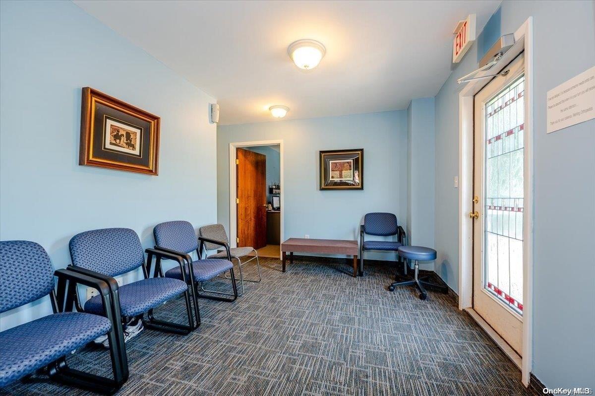 800 Montauk Highway, West Islip, NY 11795