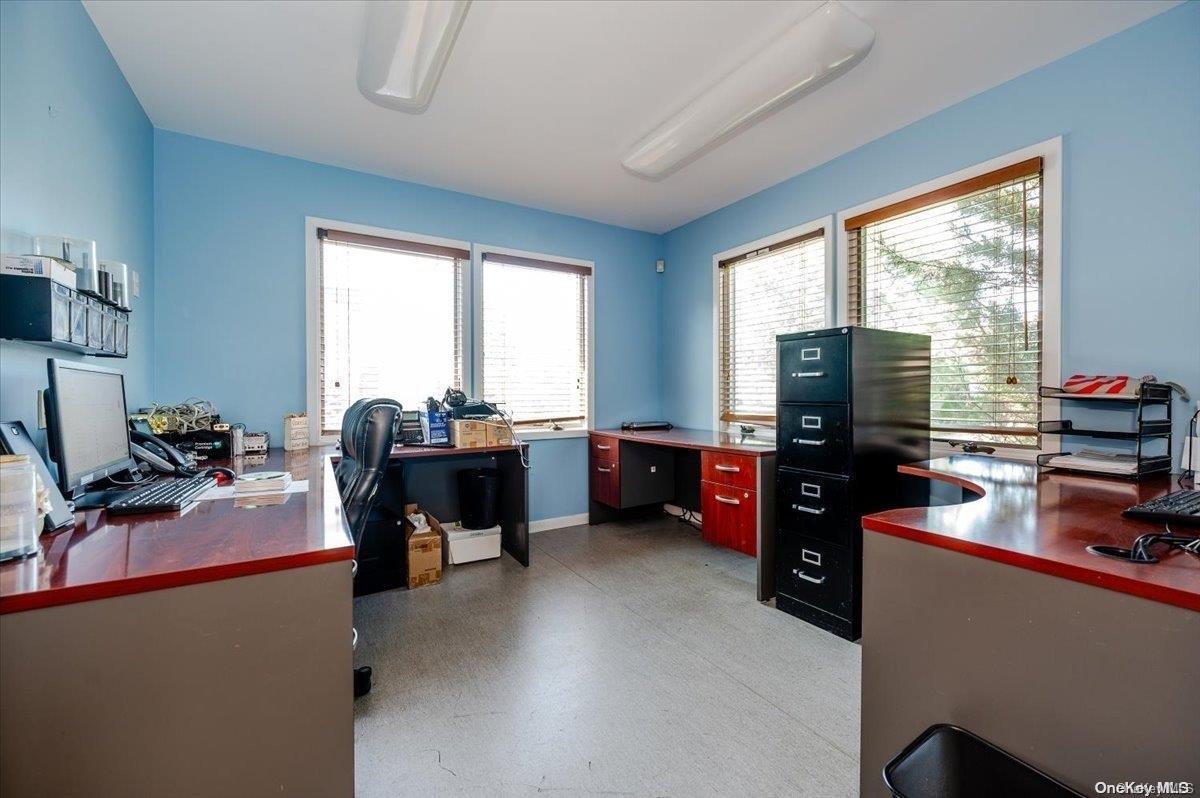 800 Montauk Highway, West Islip, NY 11795