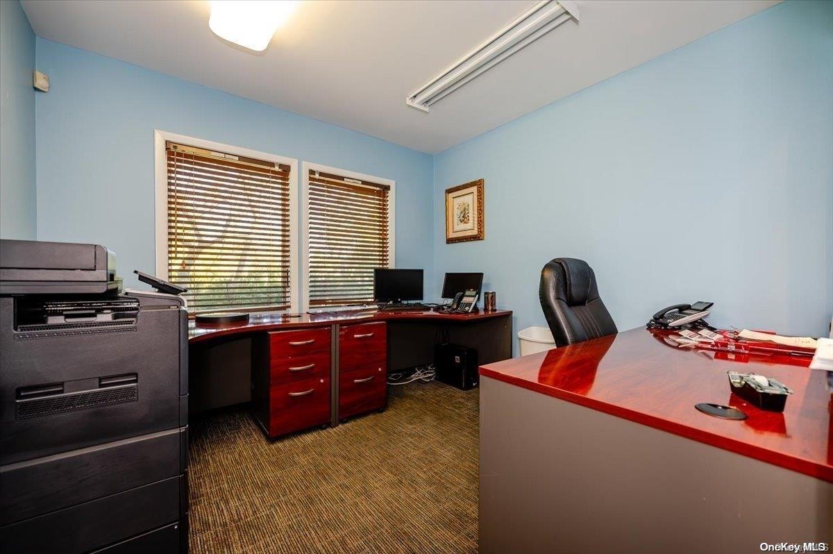 800 Montauk Highway, West Islip, NY 11795