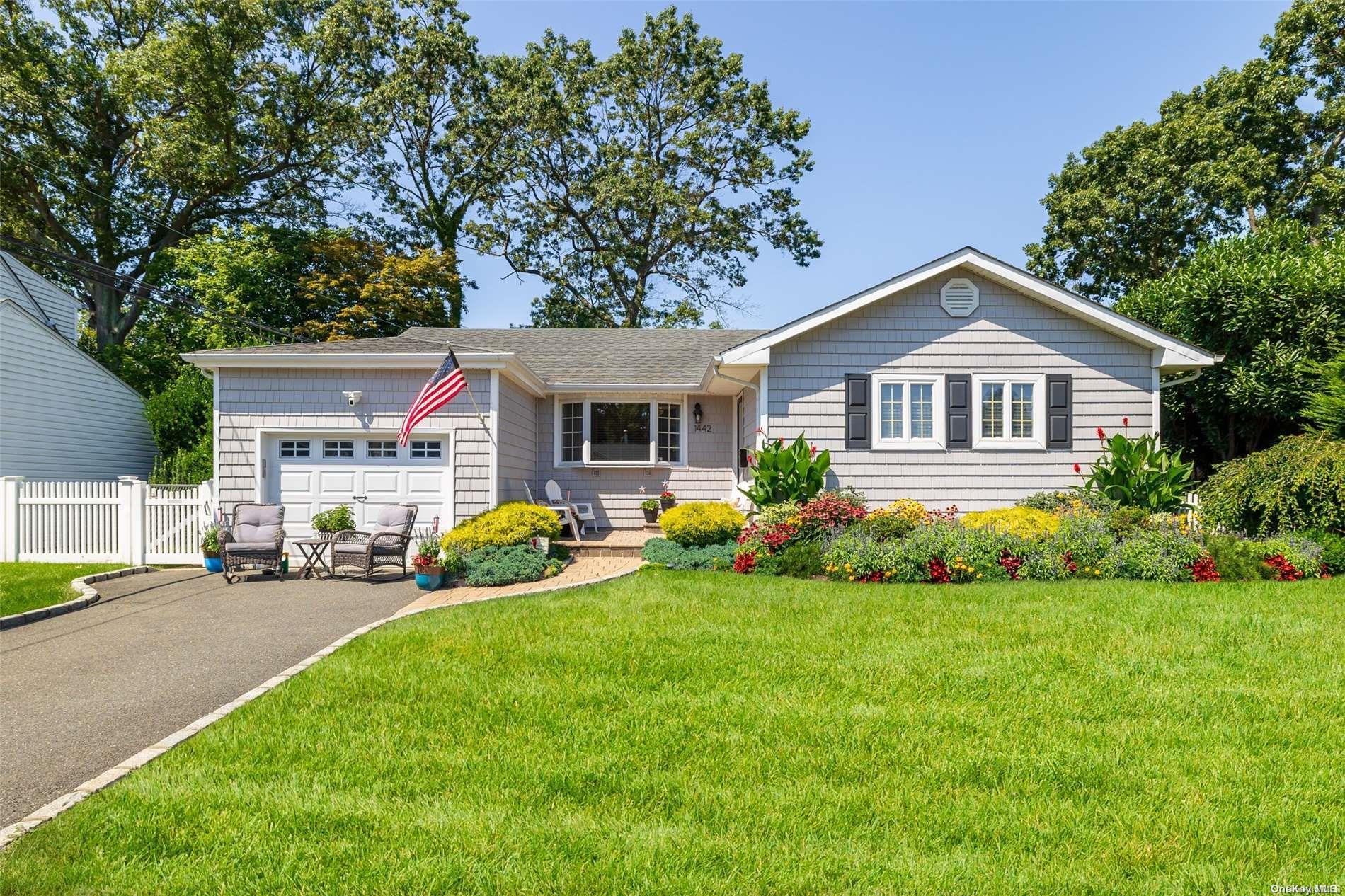 1442 Sidney Court, Seaford, NY 11783