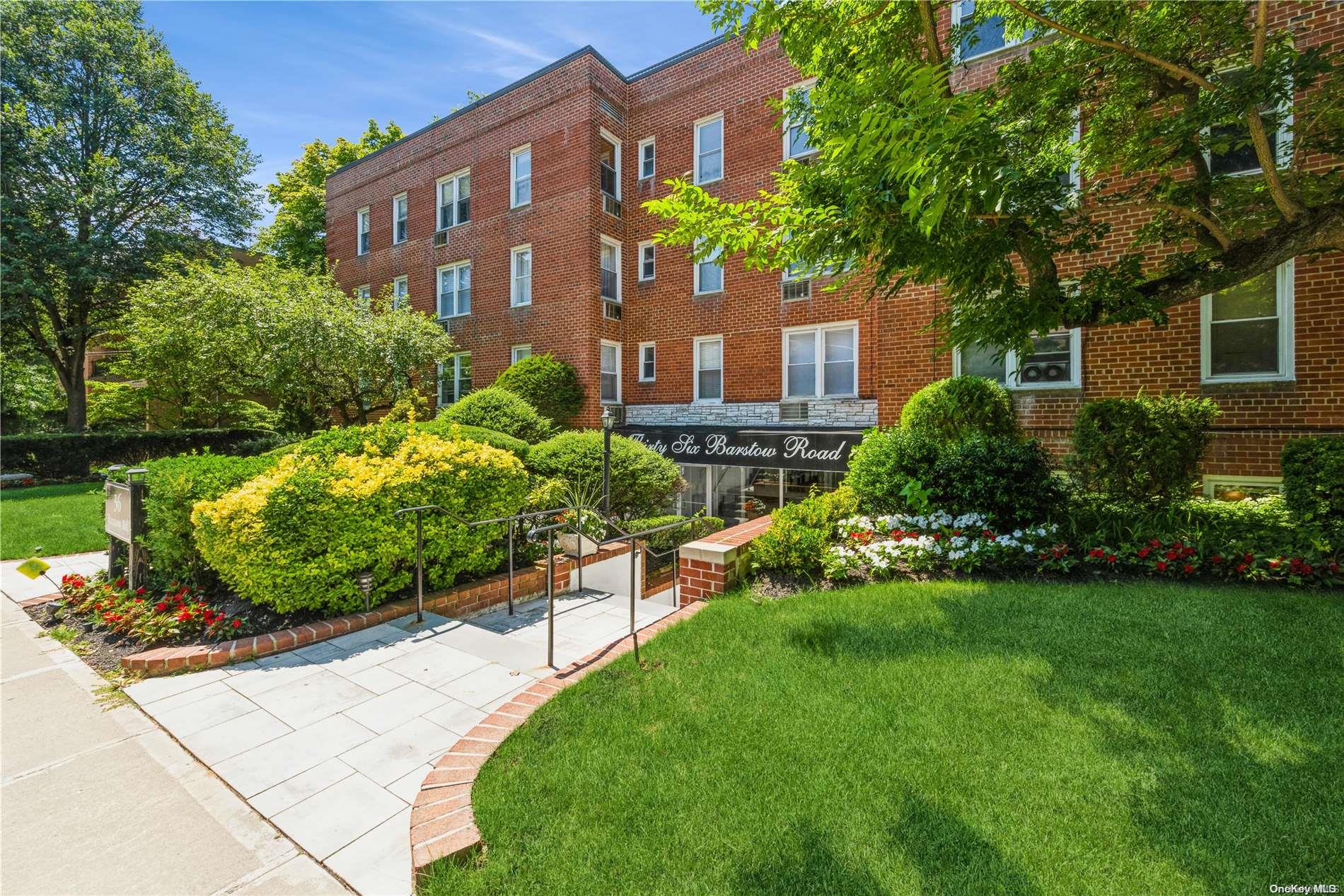 36 Barstow Road # 3B, Great Neck Plaza, NY 11021