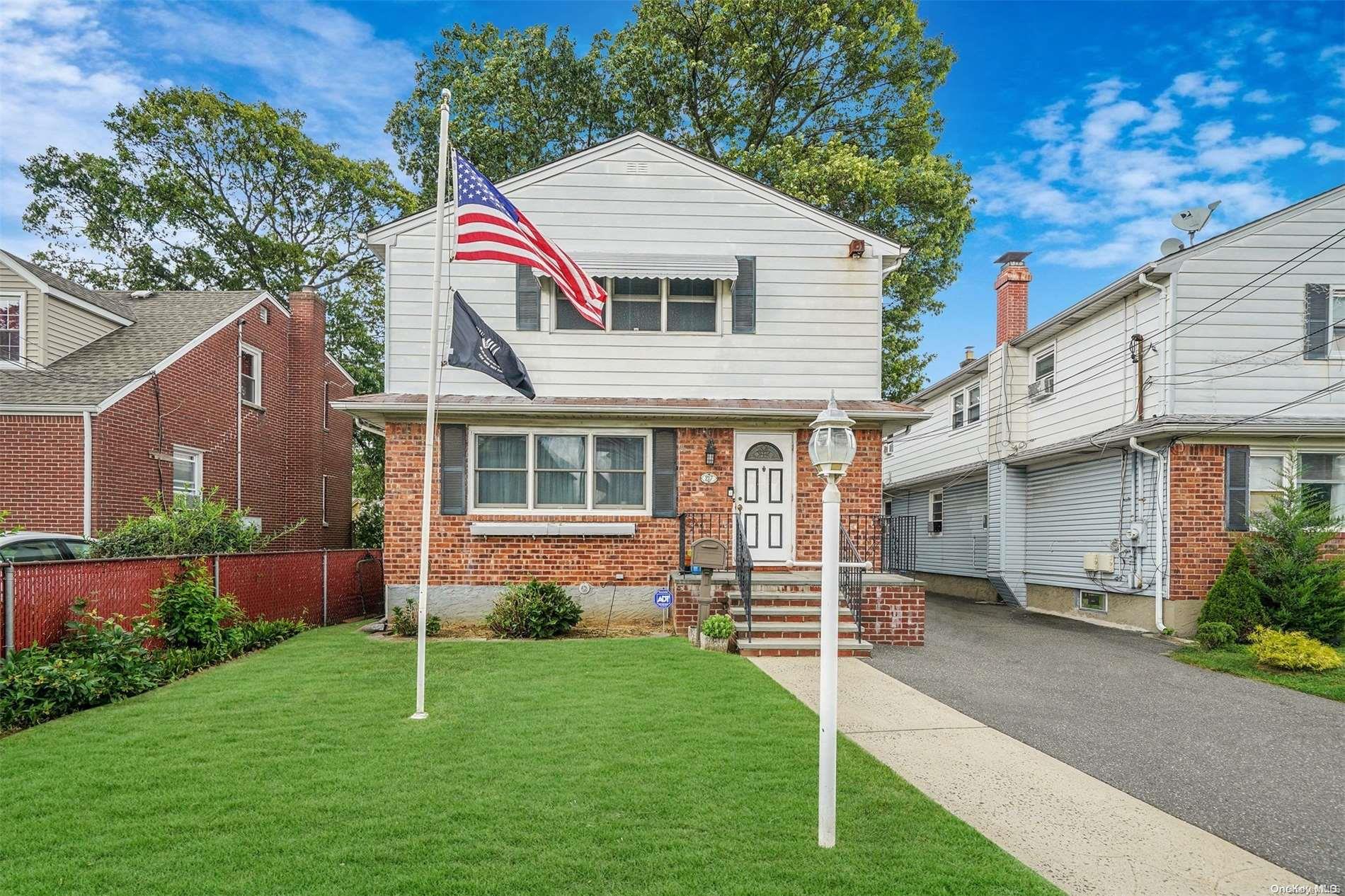 217 E Mineola Avenue, Valley Stream, NY 11580