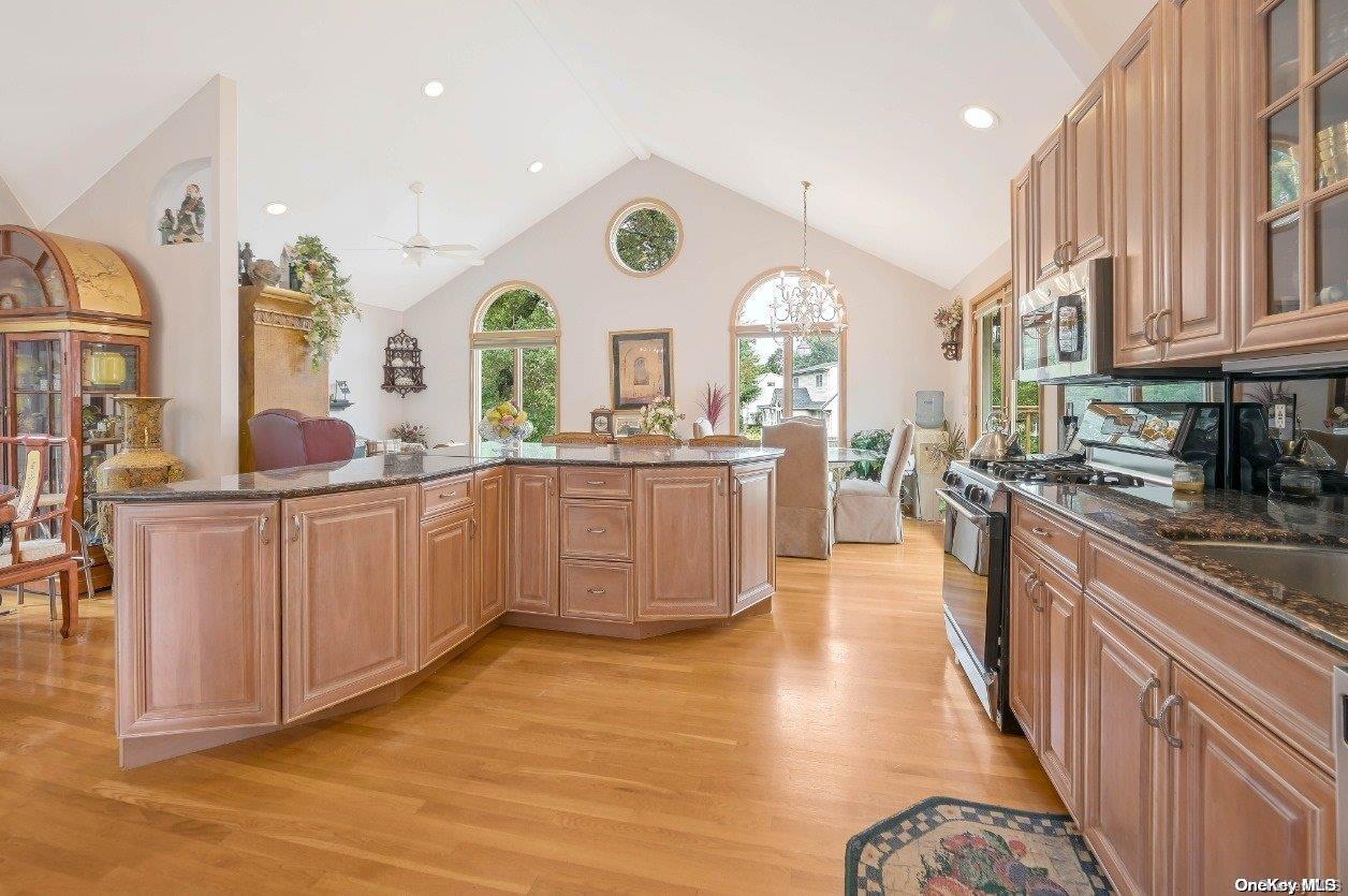 25 Purdy Avenue, East Northport, NY 11731