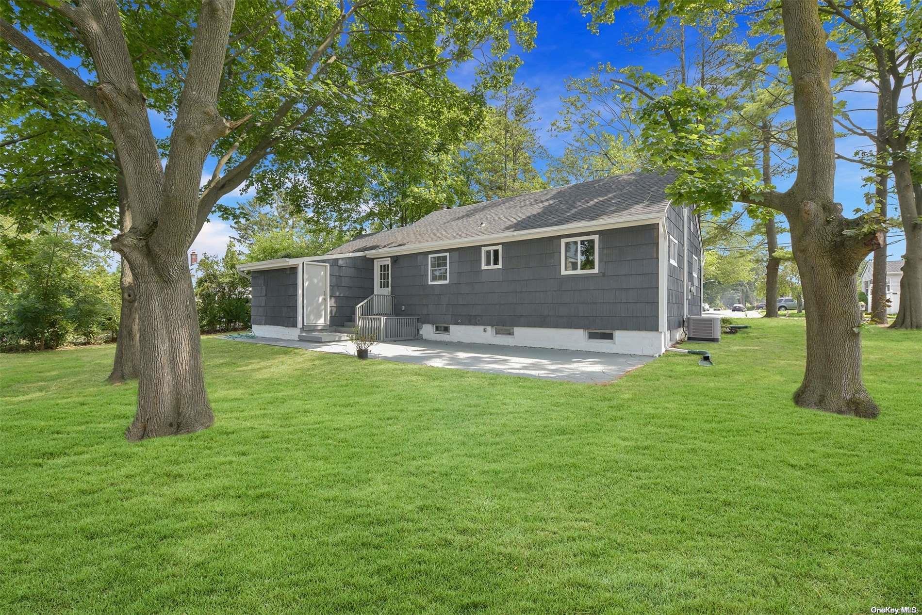 746 Higbie Lane, West Islip, NY 11795