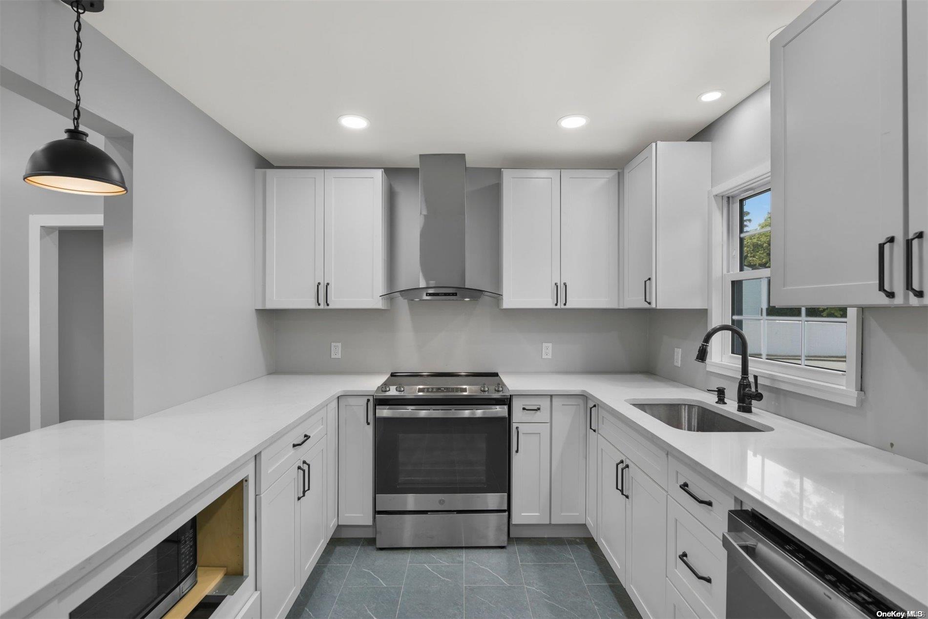 746 Higbie Lane, West Islip, NY 11795