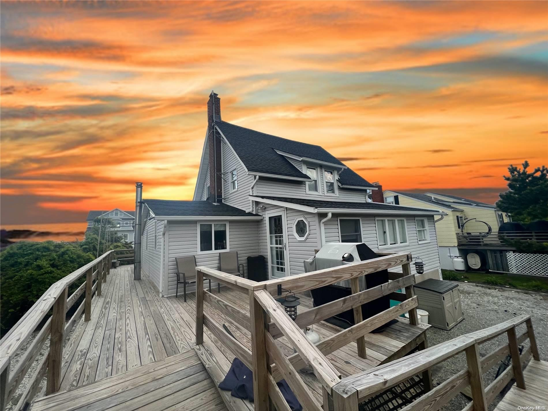 18 Oak Beach Road, Oak Beach, NY 11702