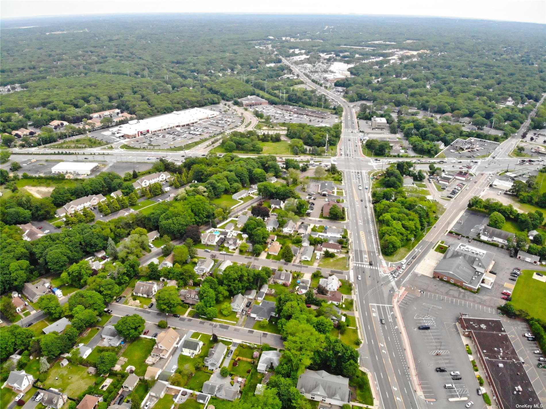 527/529 Route 112, Port Jefferson Station, NY 11776