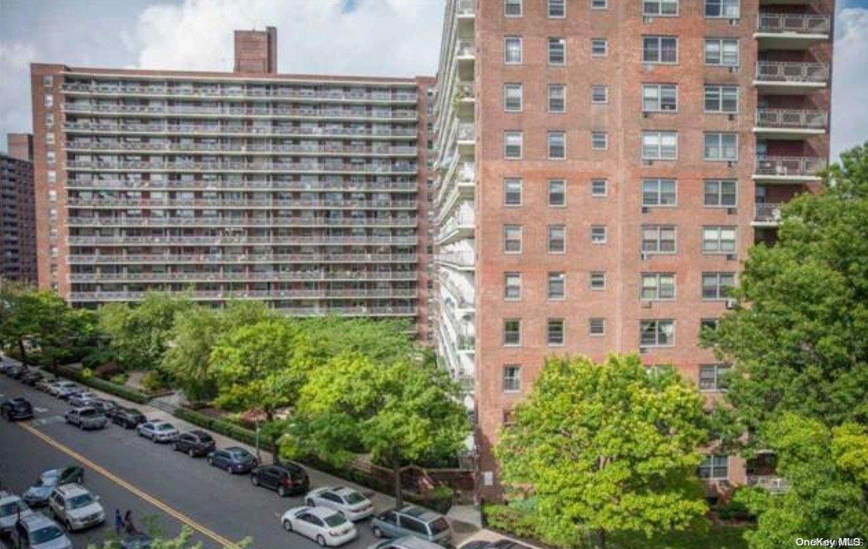 61-25 97th Street # 25-LE, Rego Park, NY 11374
