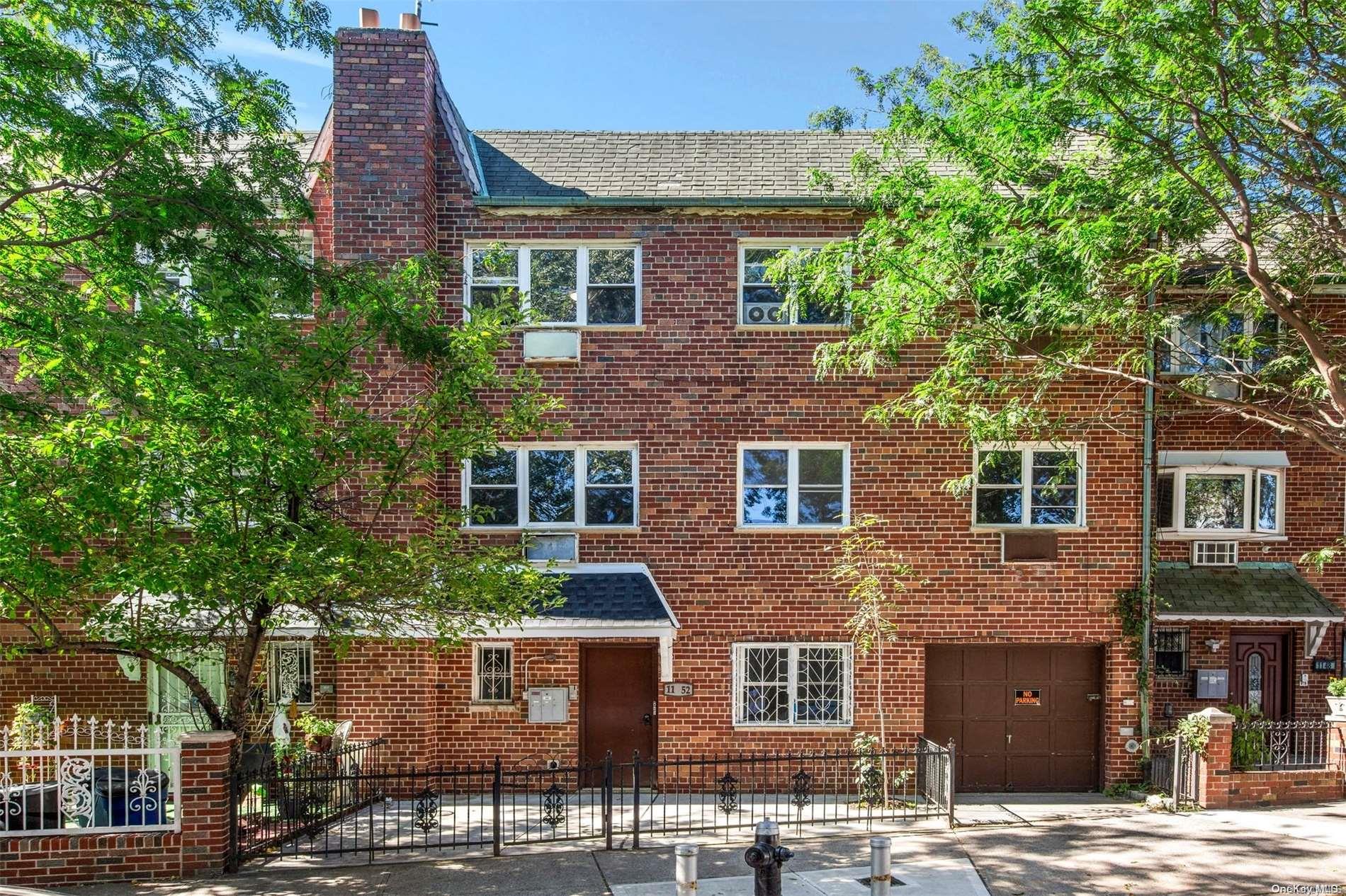 11-52 30th Road, Long Island City, NY 11102