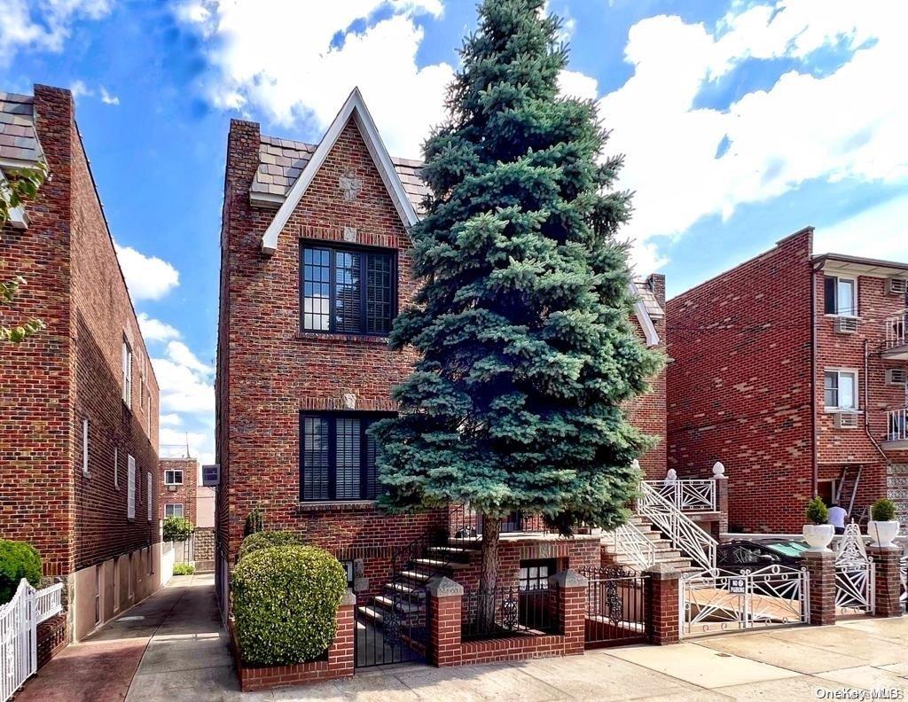 30-89 47th Street, Astoria, NY 11103