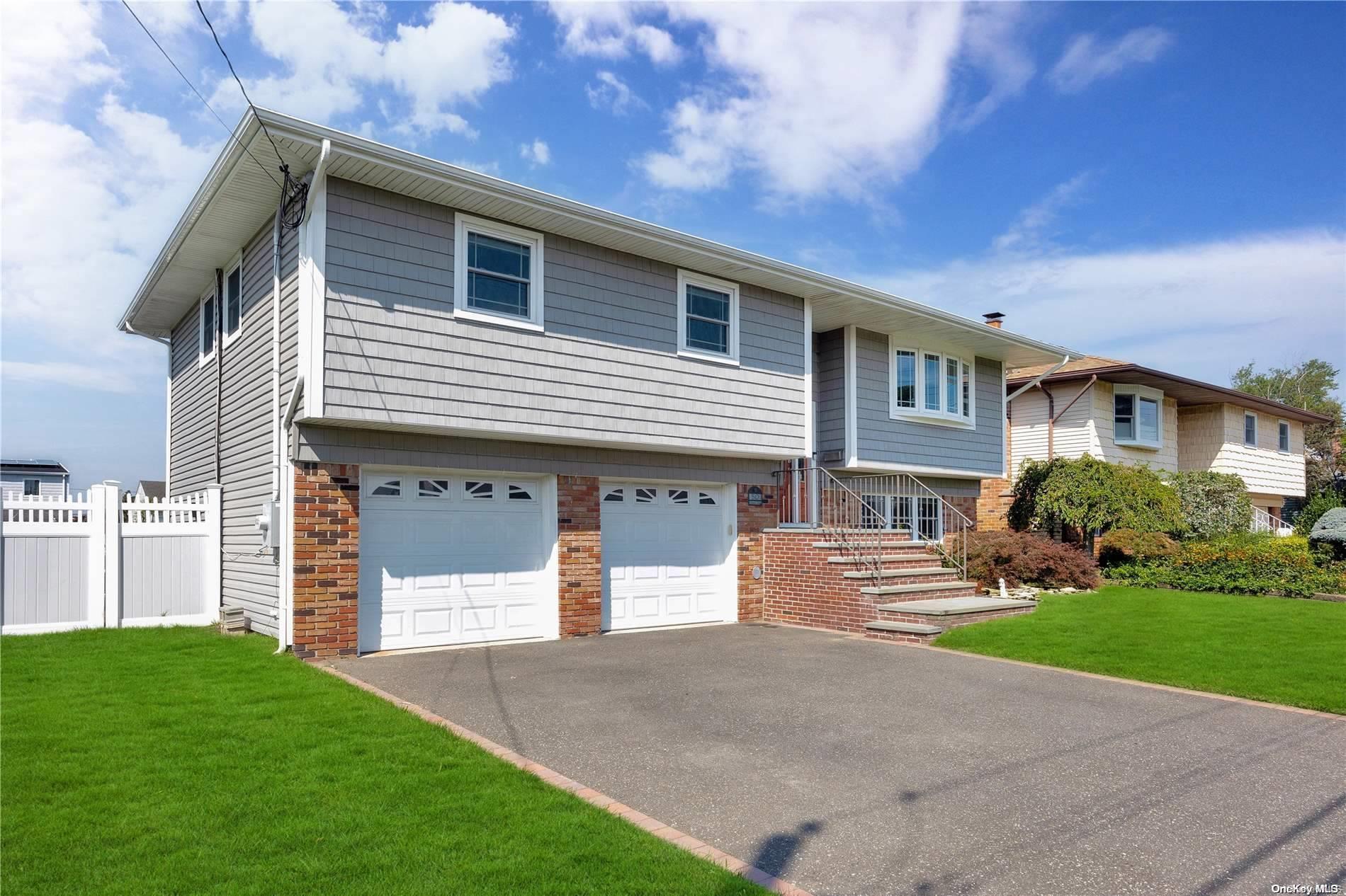 50 Forest Avenue, Massapequa, NY 11758