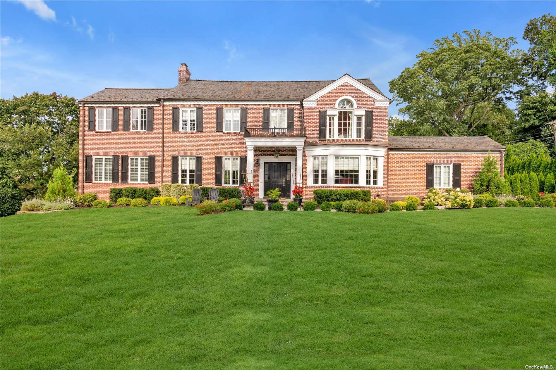 170 Sussex Drive, Manhasset, NY 11030