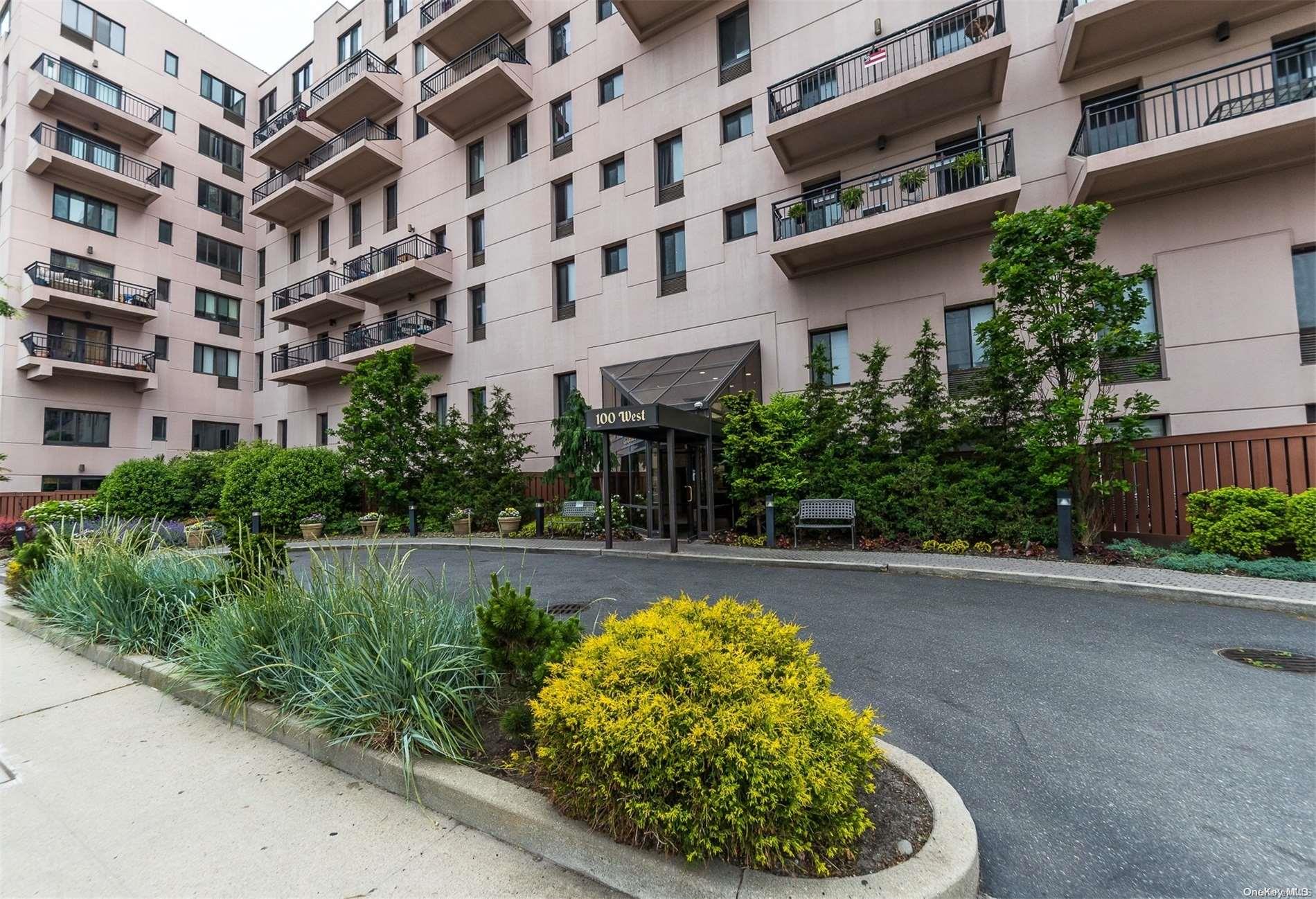 100 W Broadway # 3X, Long Beach, NY 11561