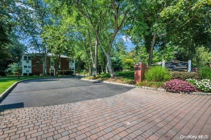 138 Church Street # 4C, Kings Park, NY 11754