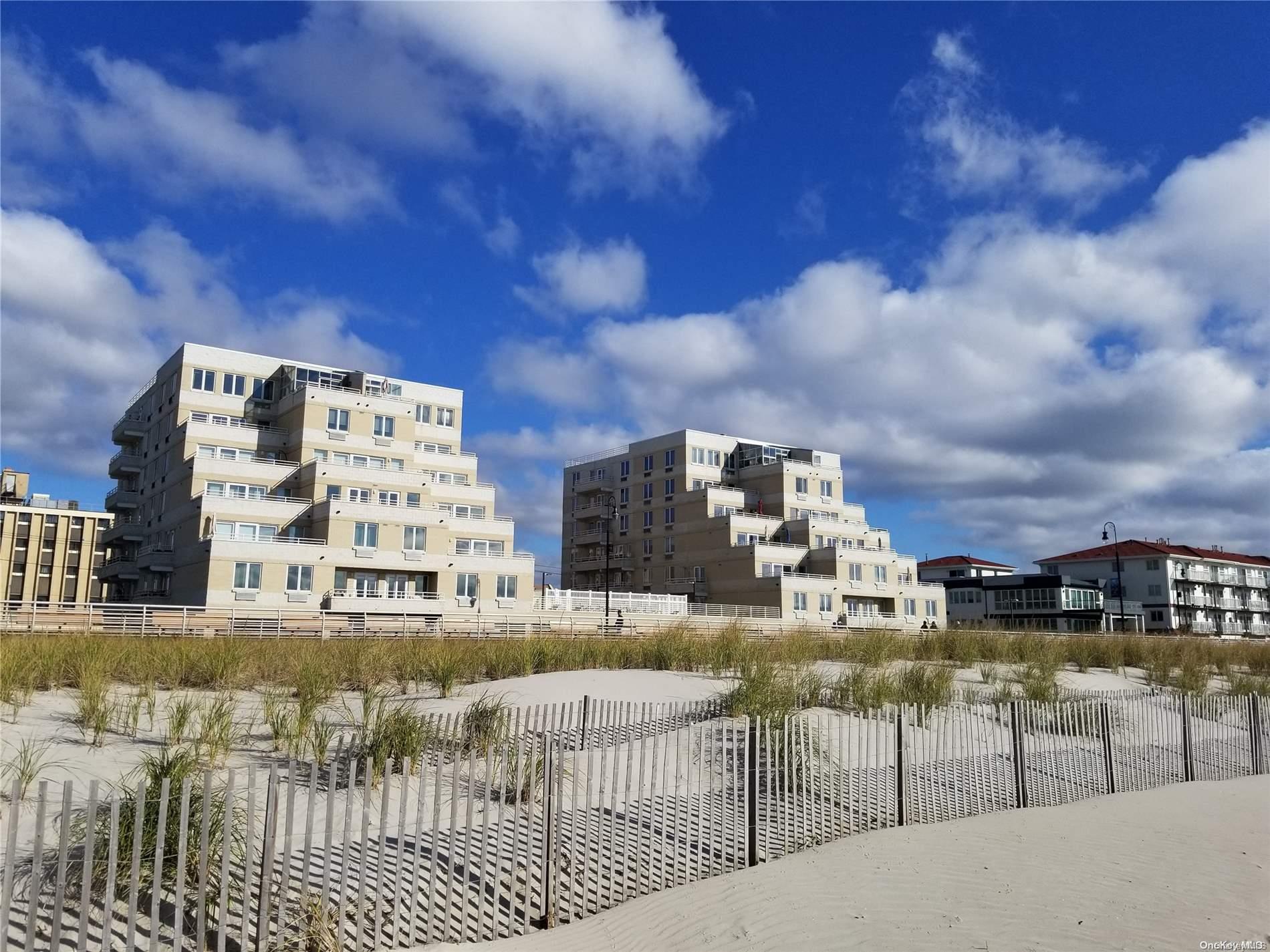 440 W Broadway # 3F, Long Beach, NY 11561