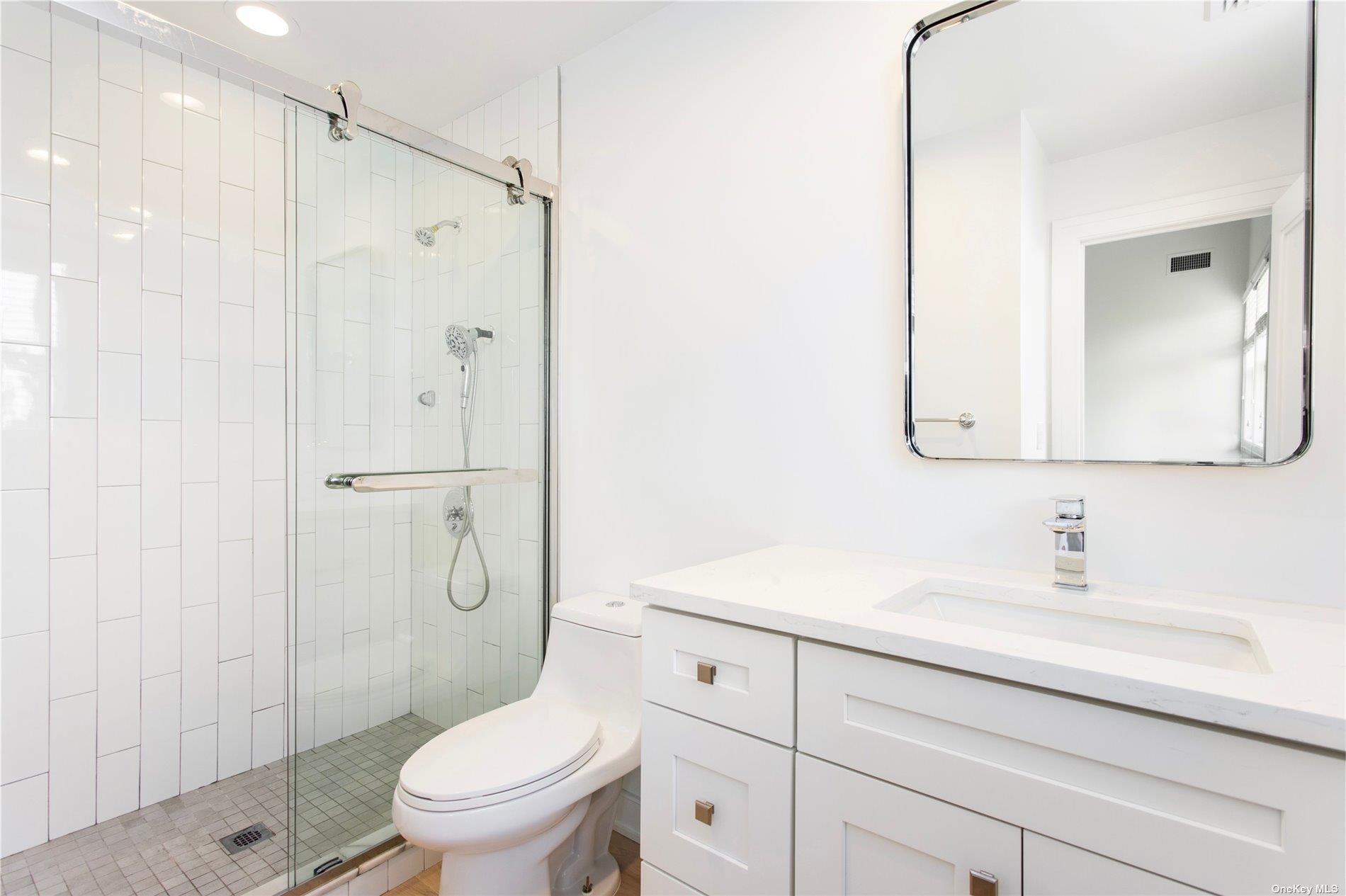 157 Dune Road, Quogue, NY 11959