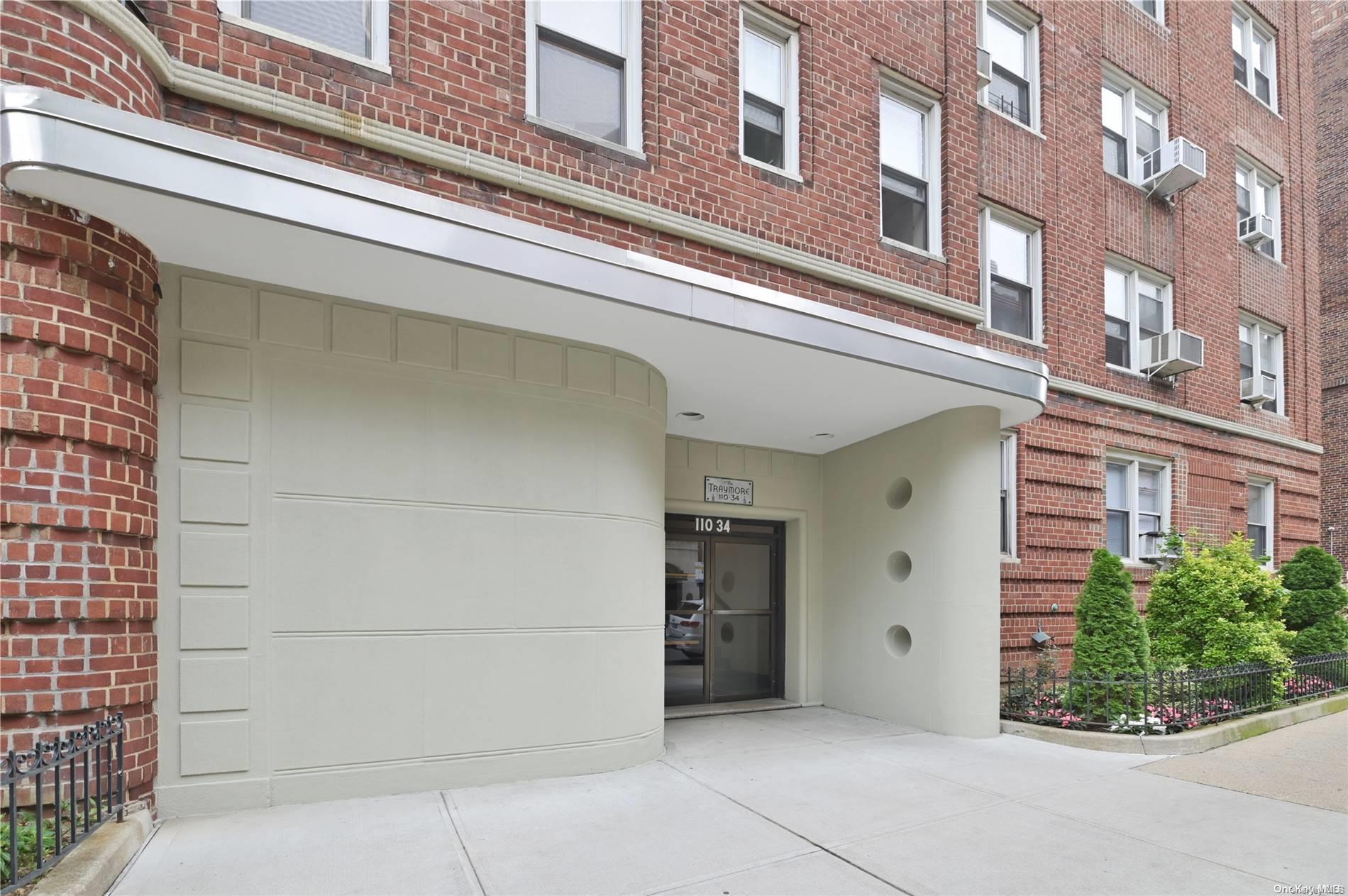 110-34 73 Road # 4E, Forest Hills, NY 11375