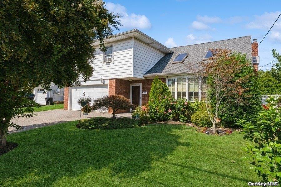 12 Adams Street, East Rockaway, NY 11518