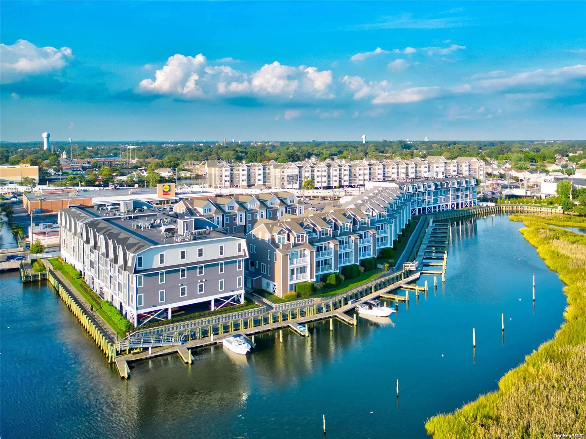 111 Marina Pointe Drive # 111, East Rockaway, NY 11518