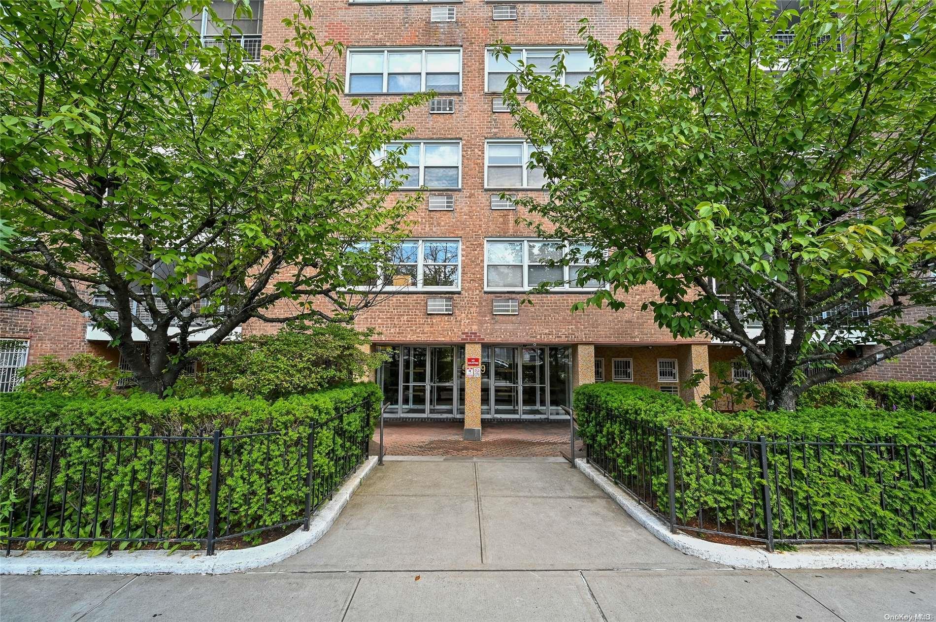 90-59 56th Ave # 1G, Elmhurst, NY 11373