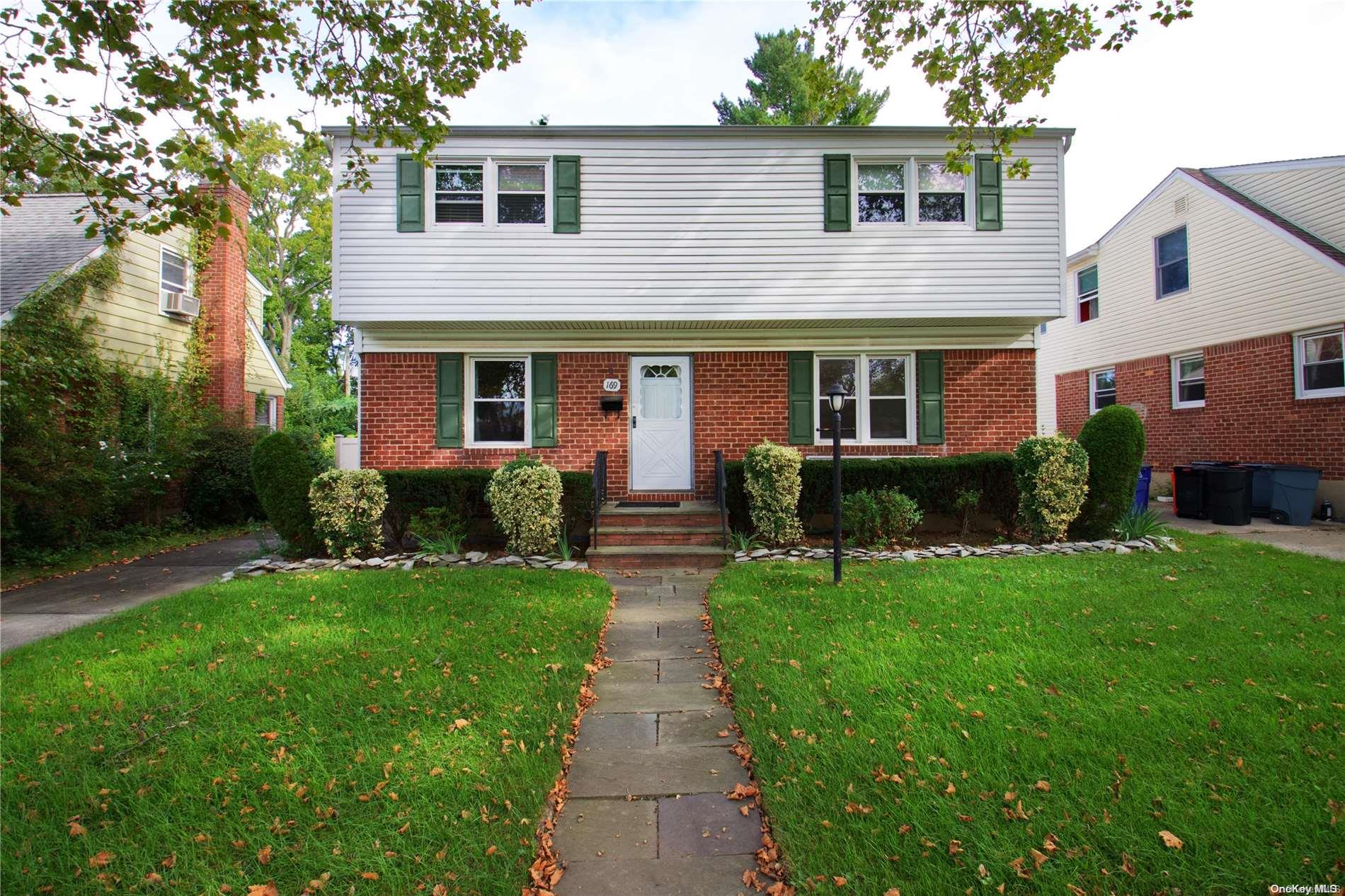 169 William Street, Williston Park, NY 11596