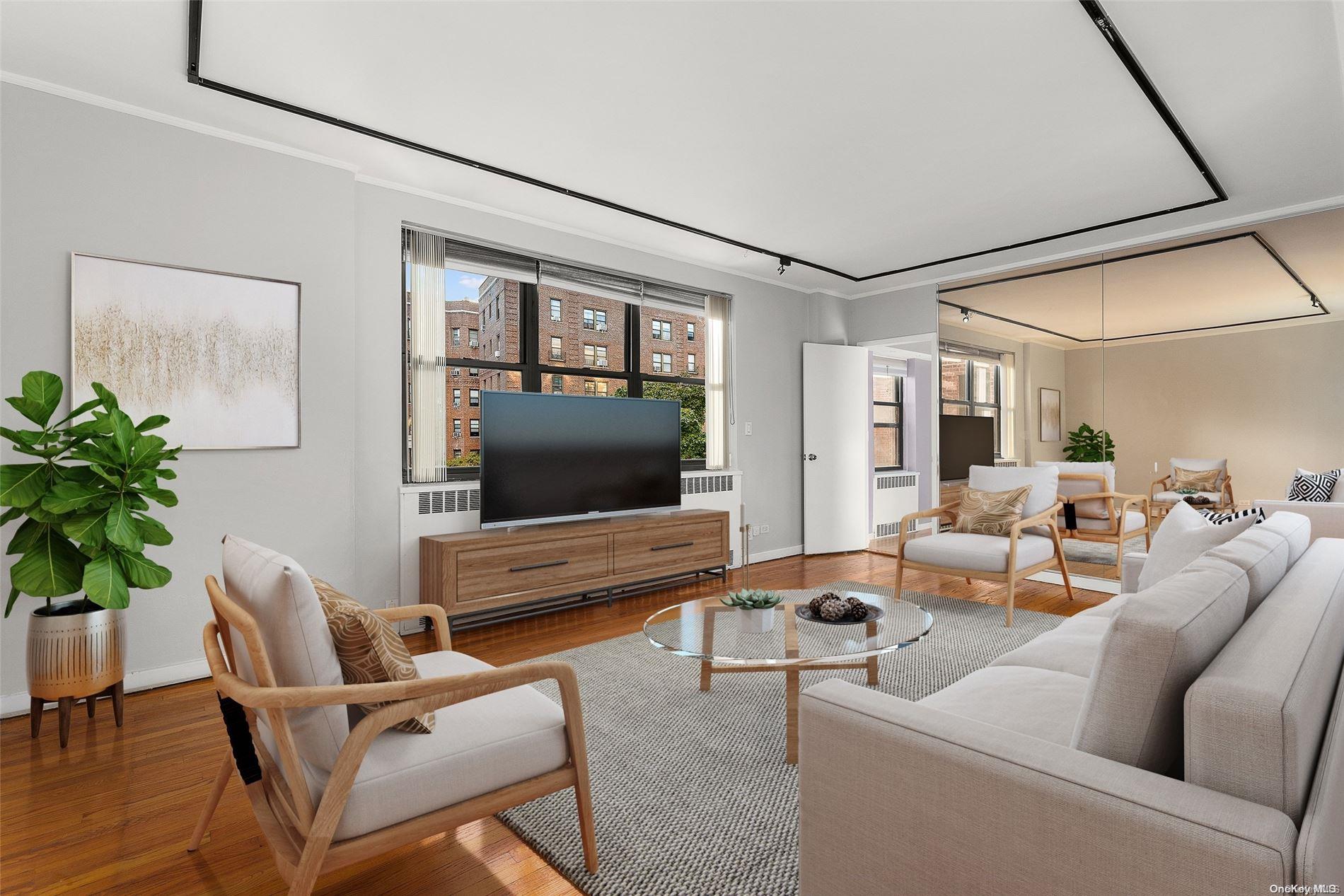 6771 Yellowstone Boulevard # 4R, Forest Hills, NY 11375