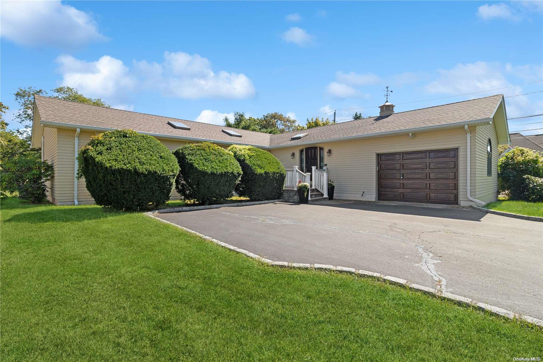 209 S Ocean Avenue, Bayport, NY 11705