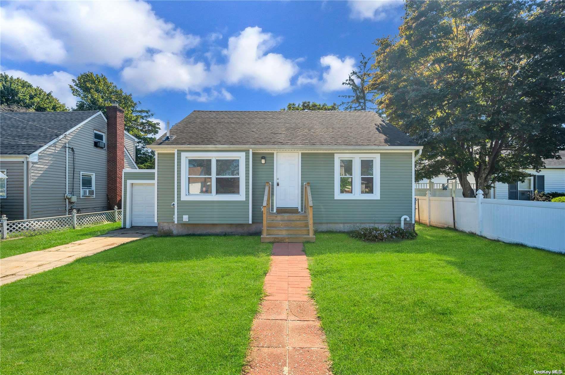 15 Marilyn Avenue, Amityville, NY 11701