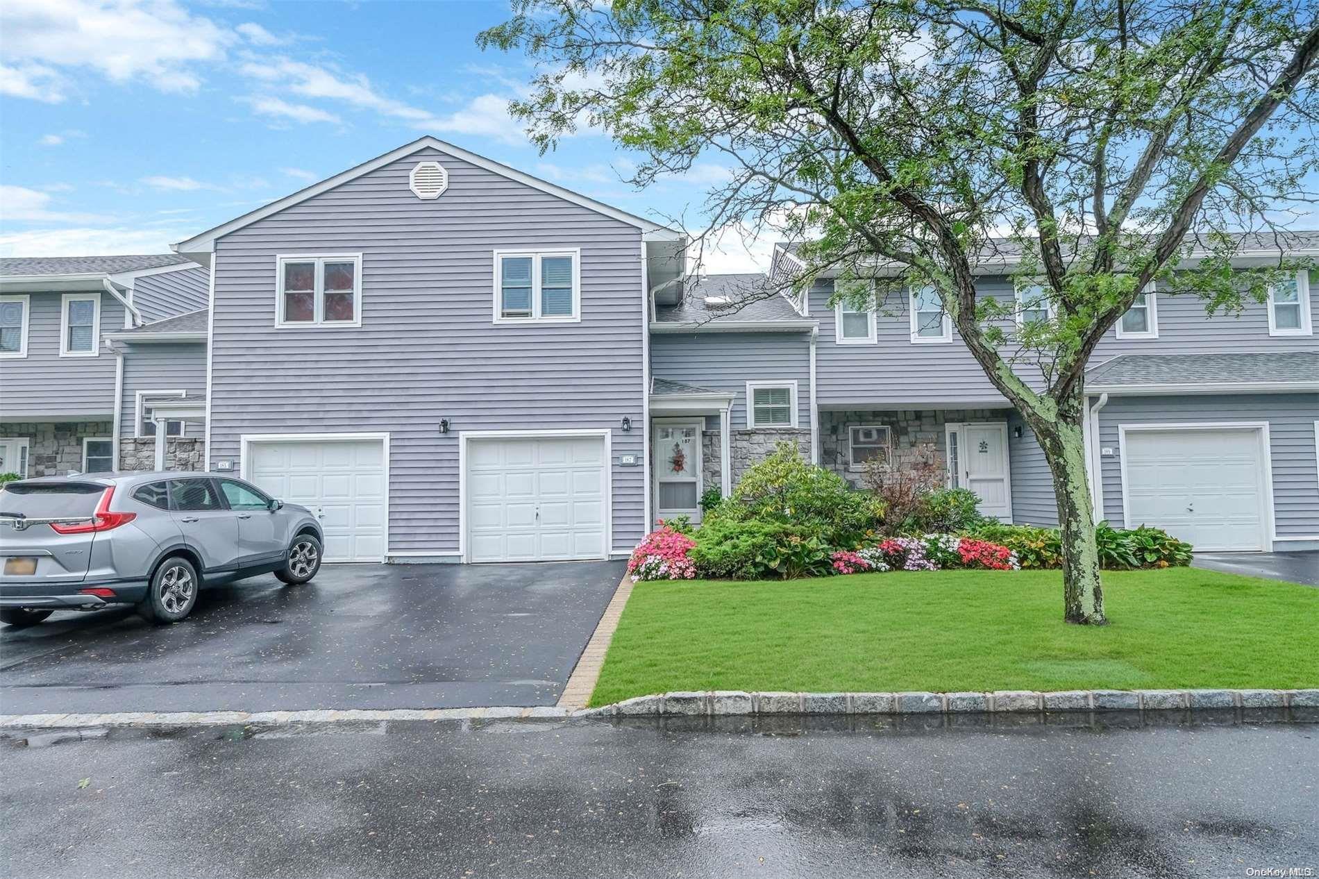 187 Alicia Drive # ., North Babylon, NY 11703