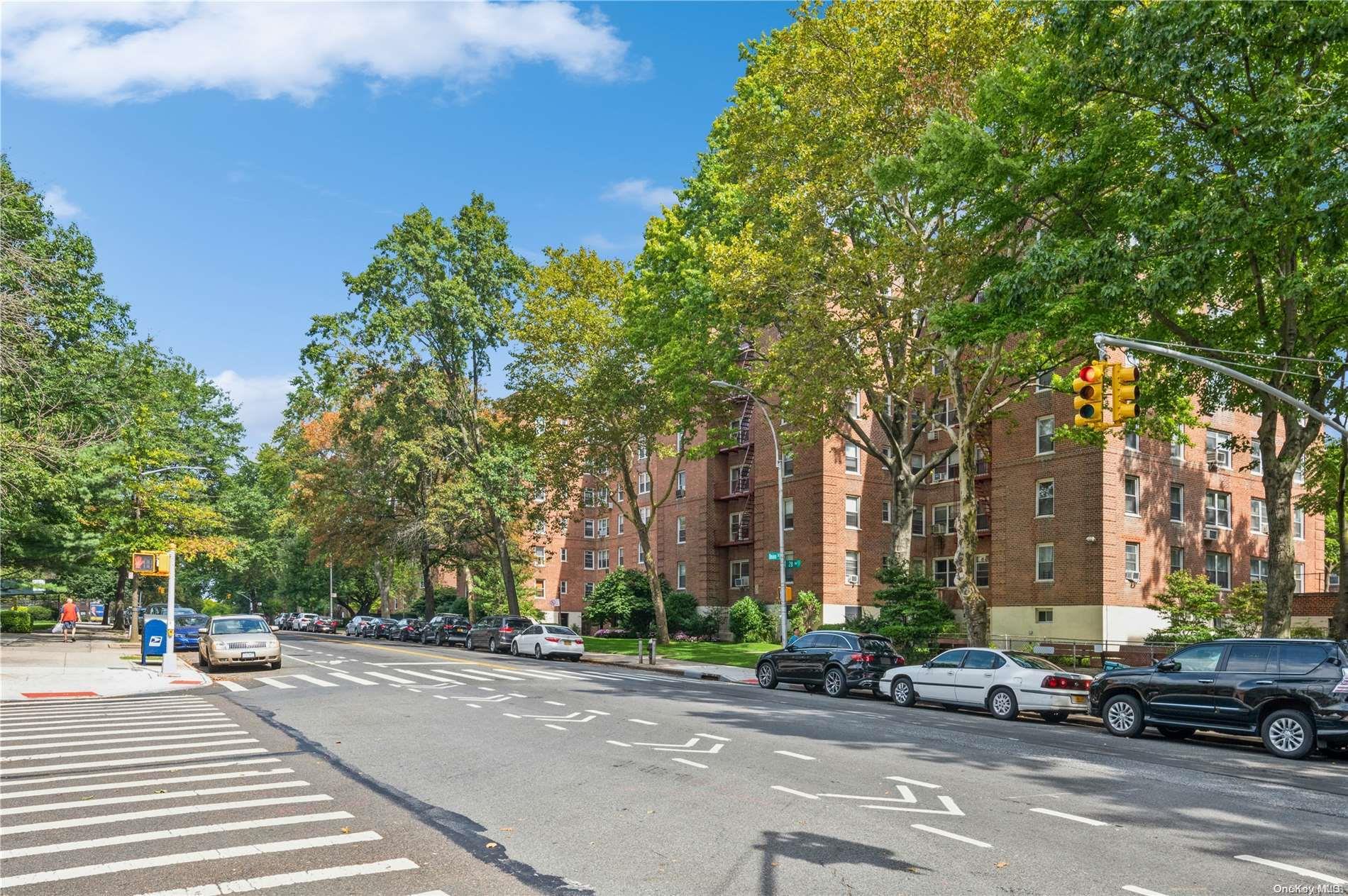 141-10 28th Avenue # 5A, Flushing, NY 11354