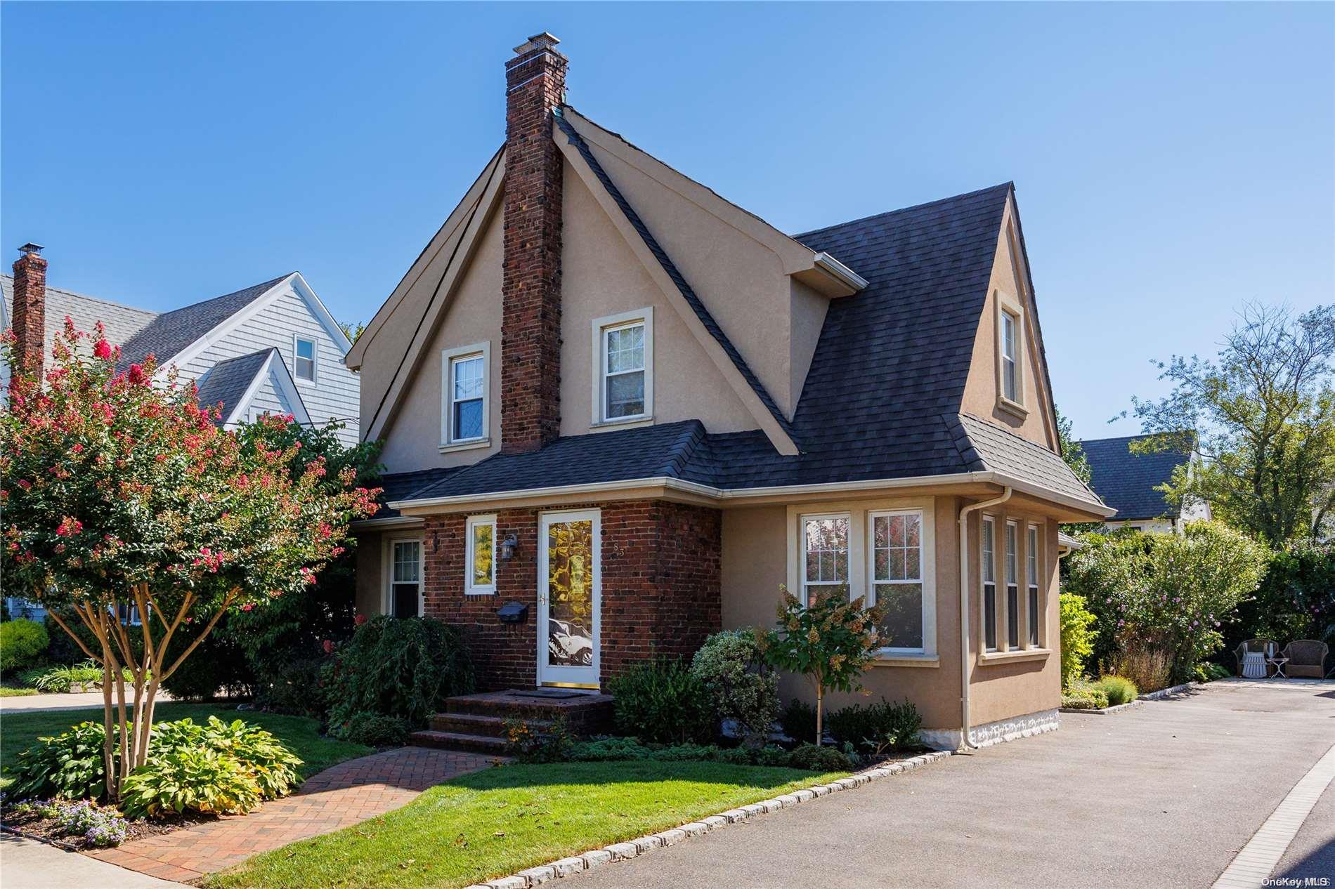 83 Tarence Street, Rockville Centre, NY 11570