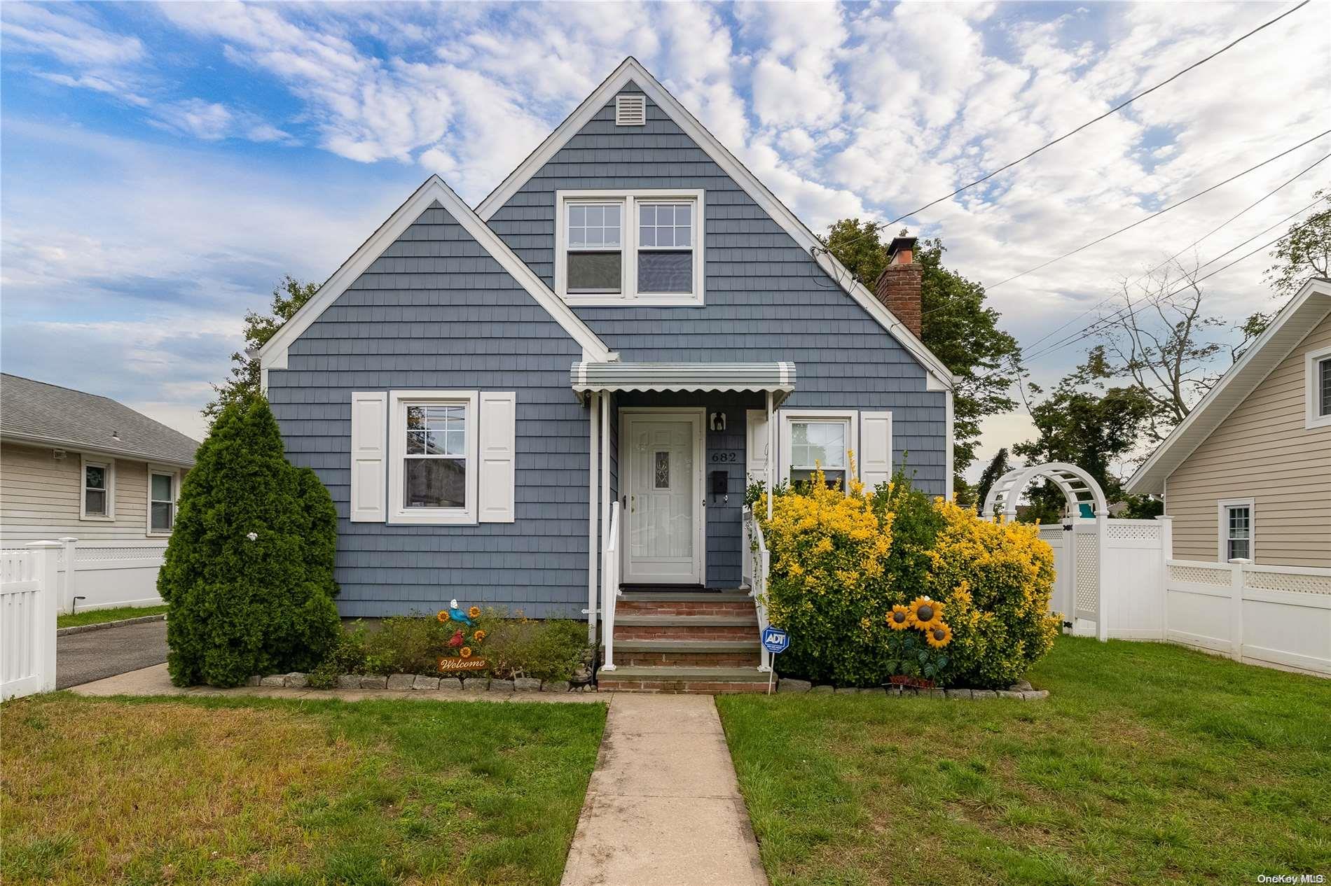 682 Arlington Avenue, Baldwin, NY 11510