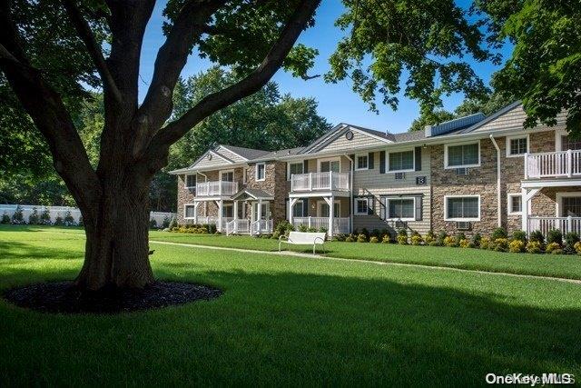 9 Williams Boulevard # 28 2G, Lake Grove, NY 11755