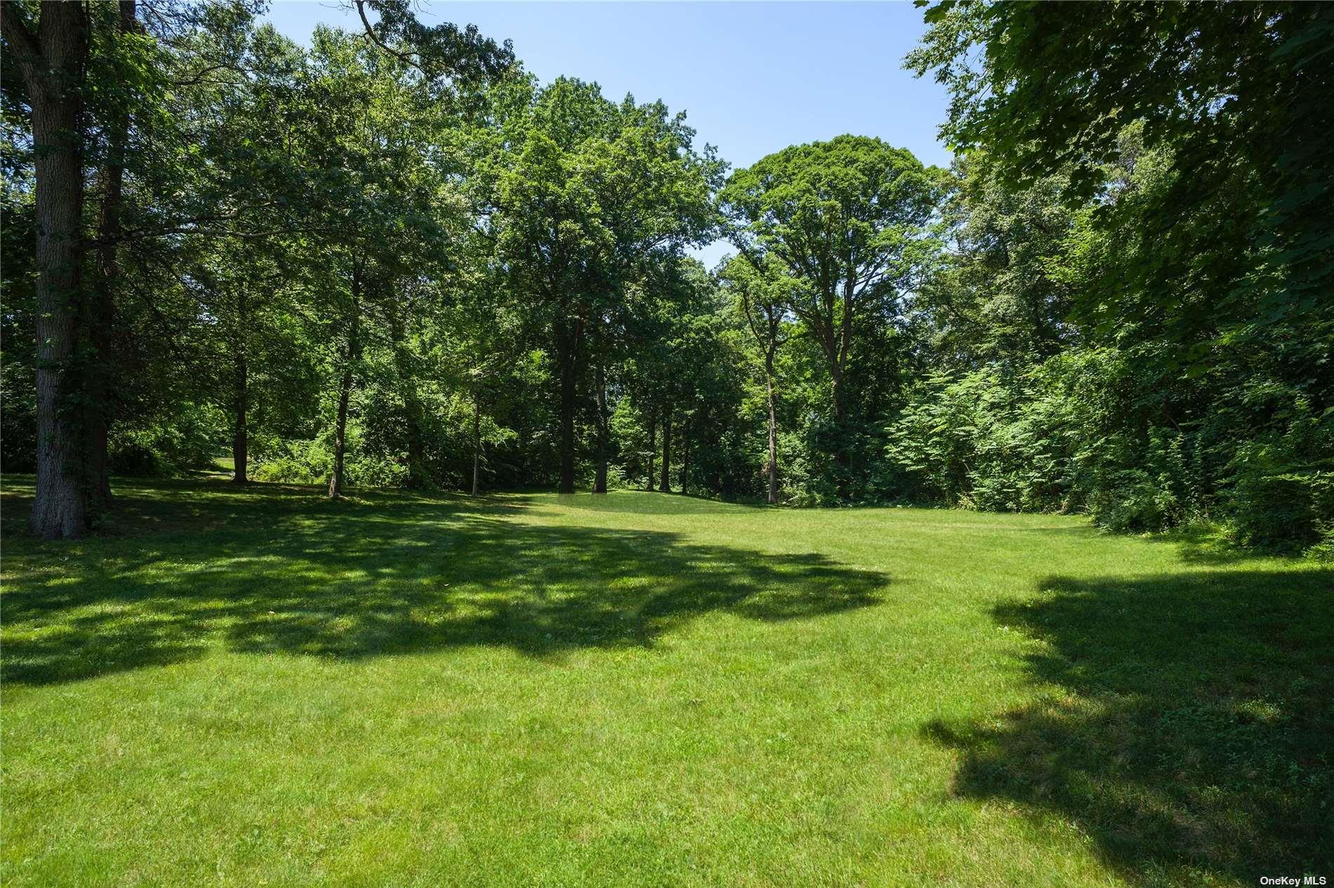 12 Spring Hill Lane, Old Westbury, NY 11568